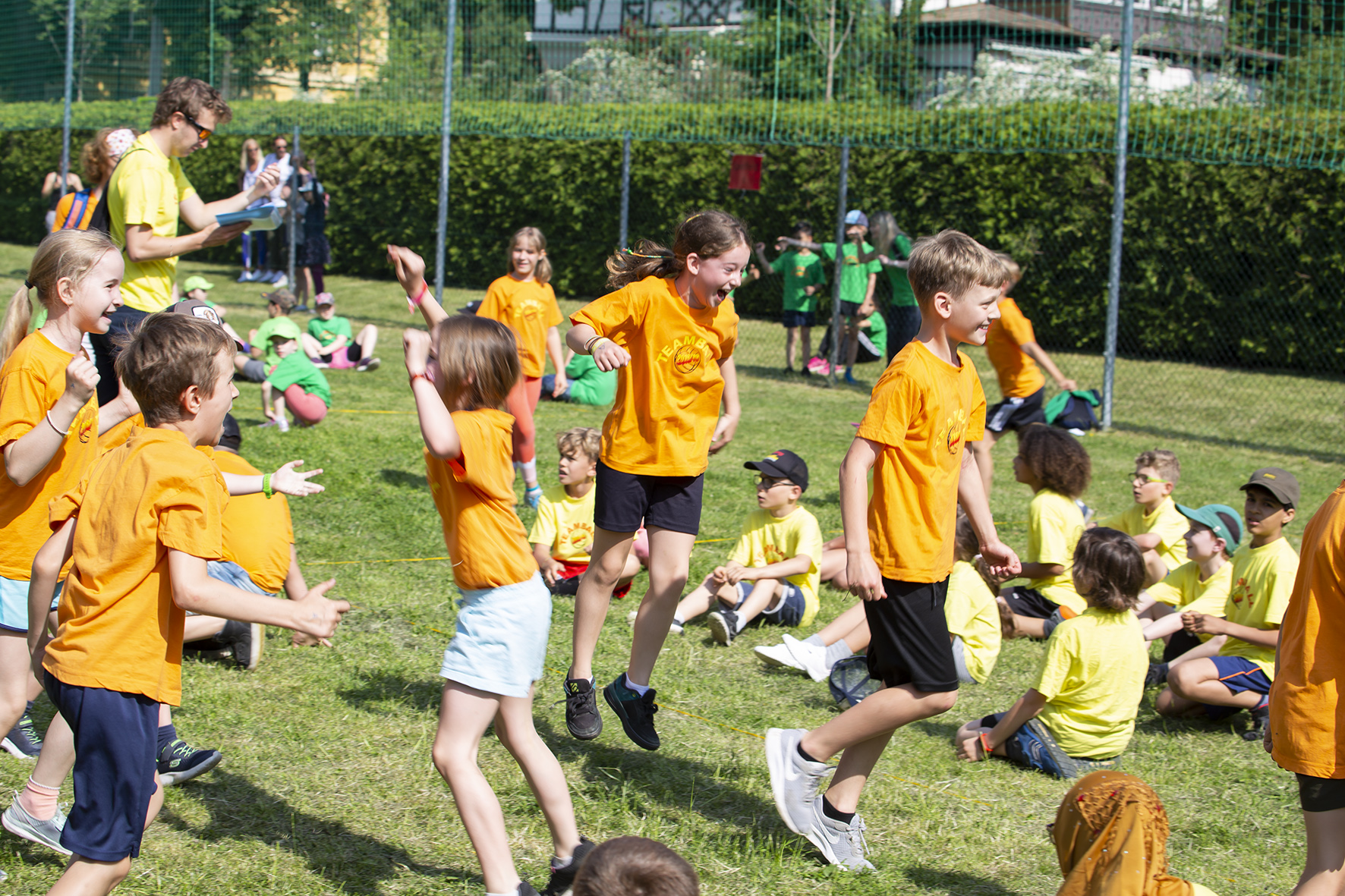 Die Freude nach einem Sieg gegen die AlterskollegInnen war sichtlich groß.