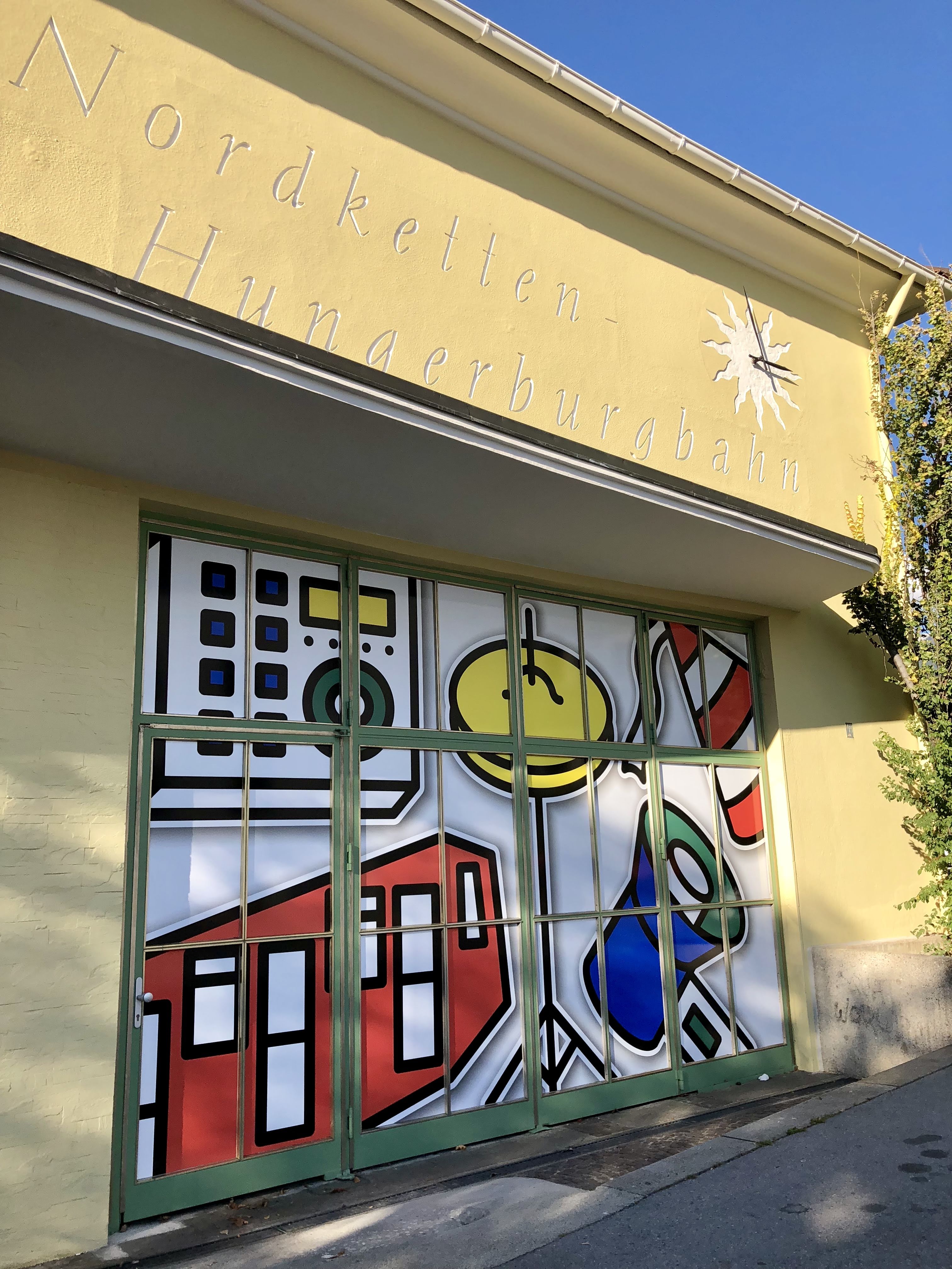 Die Junge Talstation: Aus alt wird neu – Innsbrucks Jugendliche haben in den letzten fünf Jahren aus der früheren Talstation der Hungerburgbahn ein Kulturzentrum geschaffen.