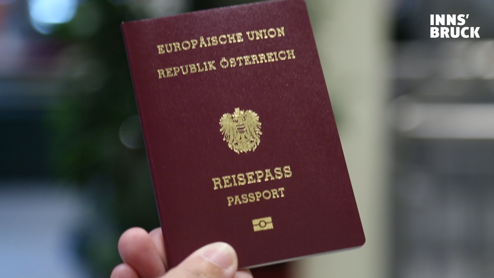 An vier Donnerstagen kann der Reisepass auch am Abend beantragt werden.