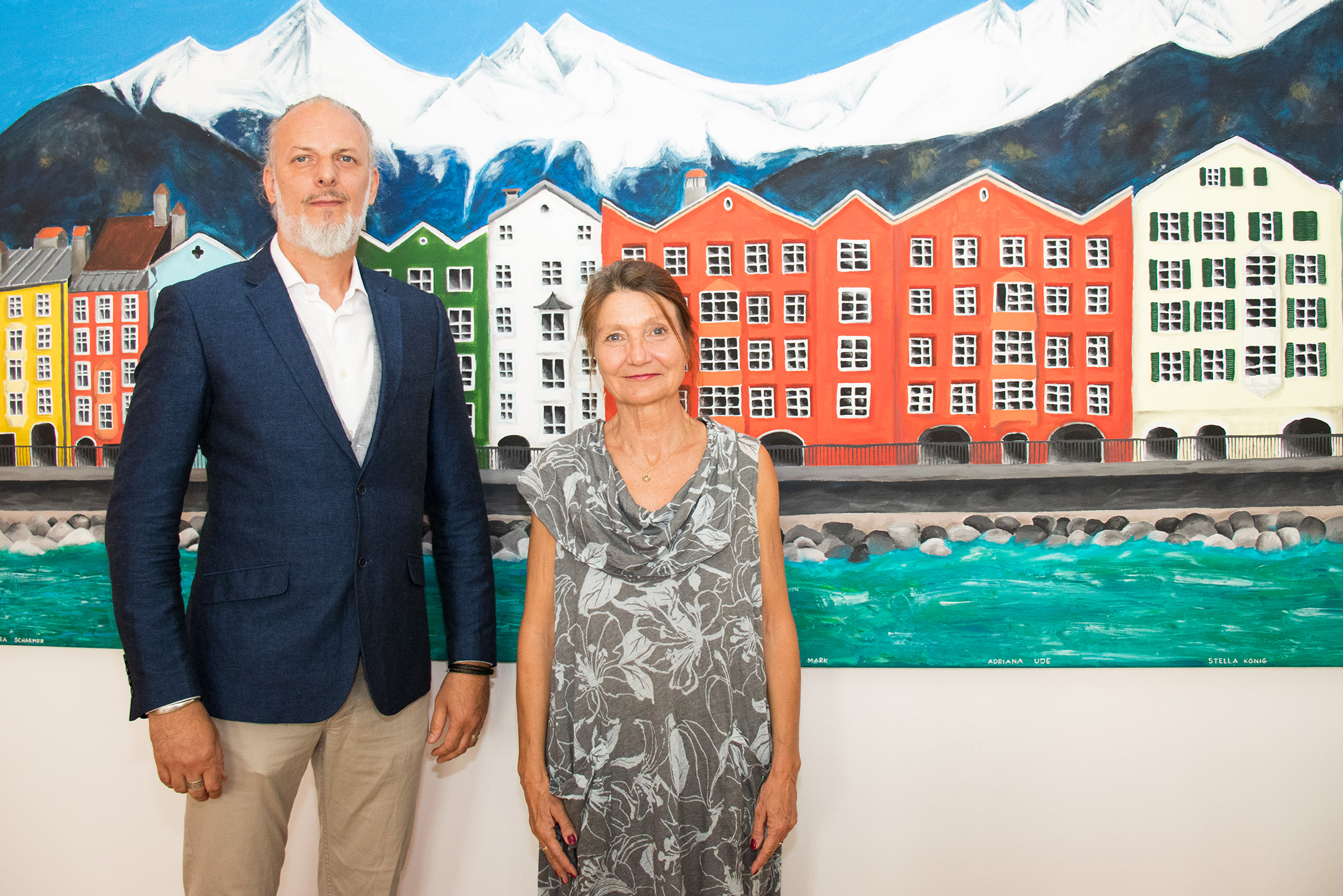 Vizebürgermeisterin Uschi Schwarzl empfing den Konsul von Ungarn und Attaché für Kultur, Wissenschaft und Sport, Ervin Hervé-Lóránth, im Rathaus in Innsbruck. Dabei tauschten sich die beiden über Themen aus dem Kulturbereich aus und intensivierten ihre Beziehungen.