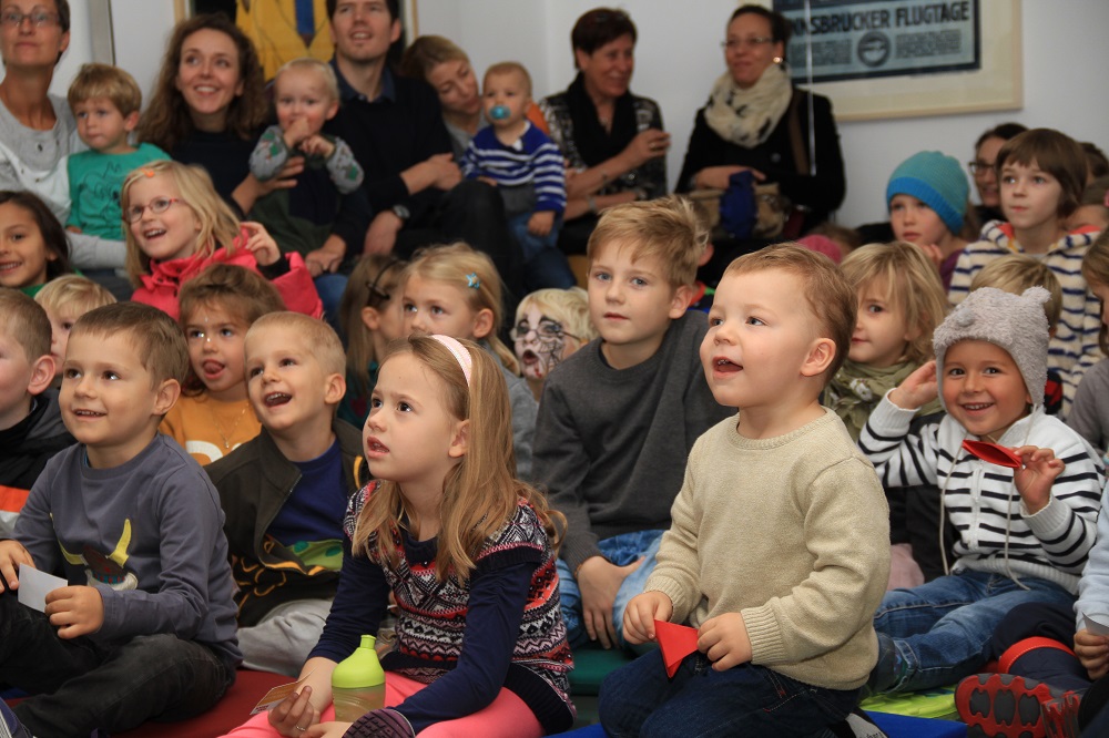 Am 10. Familientag konnten sich die Innsbrucker Stadtmuseen in ihren beiden Häusern über mehr als 2.500 große und kleine BesucherInnen freuen.