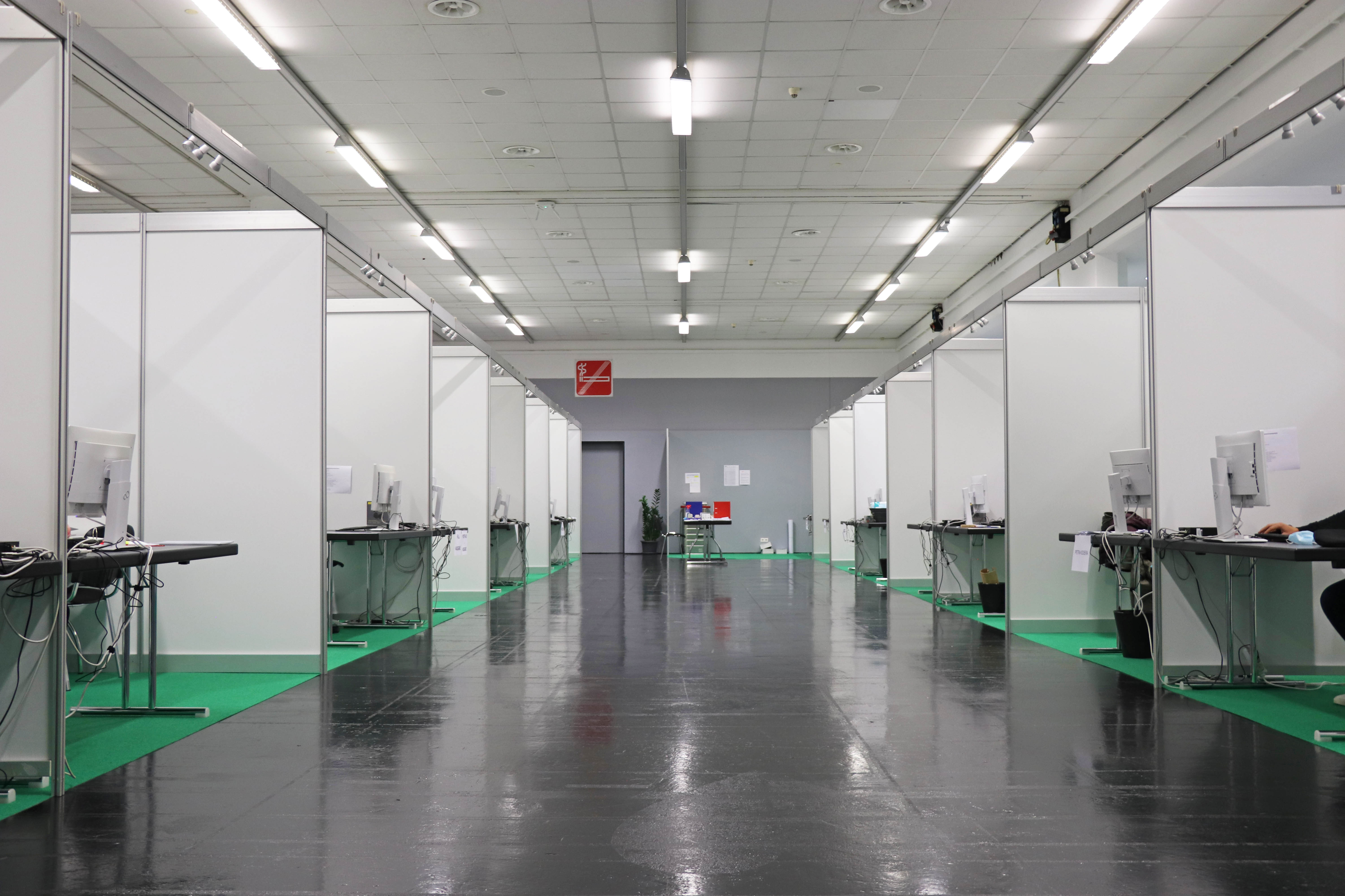 Das Corona Center Innsbruck befindet sich in der Messehalle.