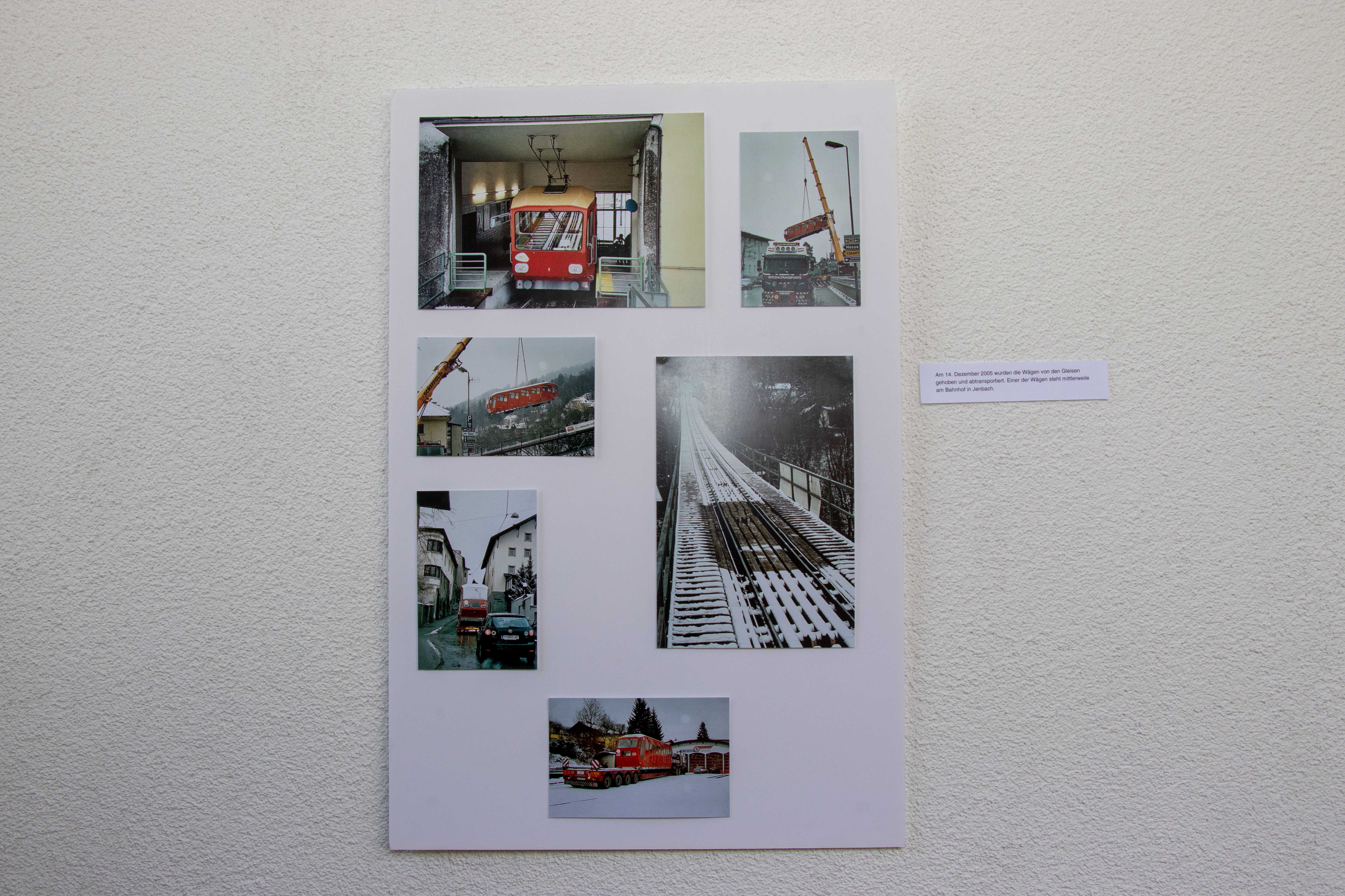 Seit November 2014 ist in der ehemaligen Talstation der Hungerburgbahn neues Leben eingekehrt. Mit Unterstützung der Stadt Innsbruck hat der Verein „Junge Talstation“ daraus ein facettenreiches Co-Working-, Kultur und Veranstaltungszentrum geschaffen. Die Entwicklung von der alten Talstation hin zu einem Haus der Jugend wird nun in einer Ausstellung präsentiert. Mit Hilfe des Innsbrucker Stadtarchivs, des Tiroler Landesmuseums Ferdinandeum, sagen.at sowie Eventfotografen wurde eine Vielzahl an eindrucksvollen Fotos zusammengetragen, die die facettenreiche Geschichte anschaulich dokumentieren. Jugendstadträtin Christine Oppitz-Plörer (2.v.r.), Bürgermeister Georg Willi, Kulturstadträtin Uschi Schwarzl (3.v.l.) und Gemeinderätin Irene Heisz (2.v.l.) folgten der Einladung des Vereins unter der Leitung von Thomas Krug (l.) und besichtigten die Ausstellung vorab.