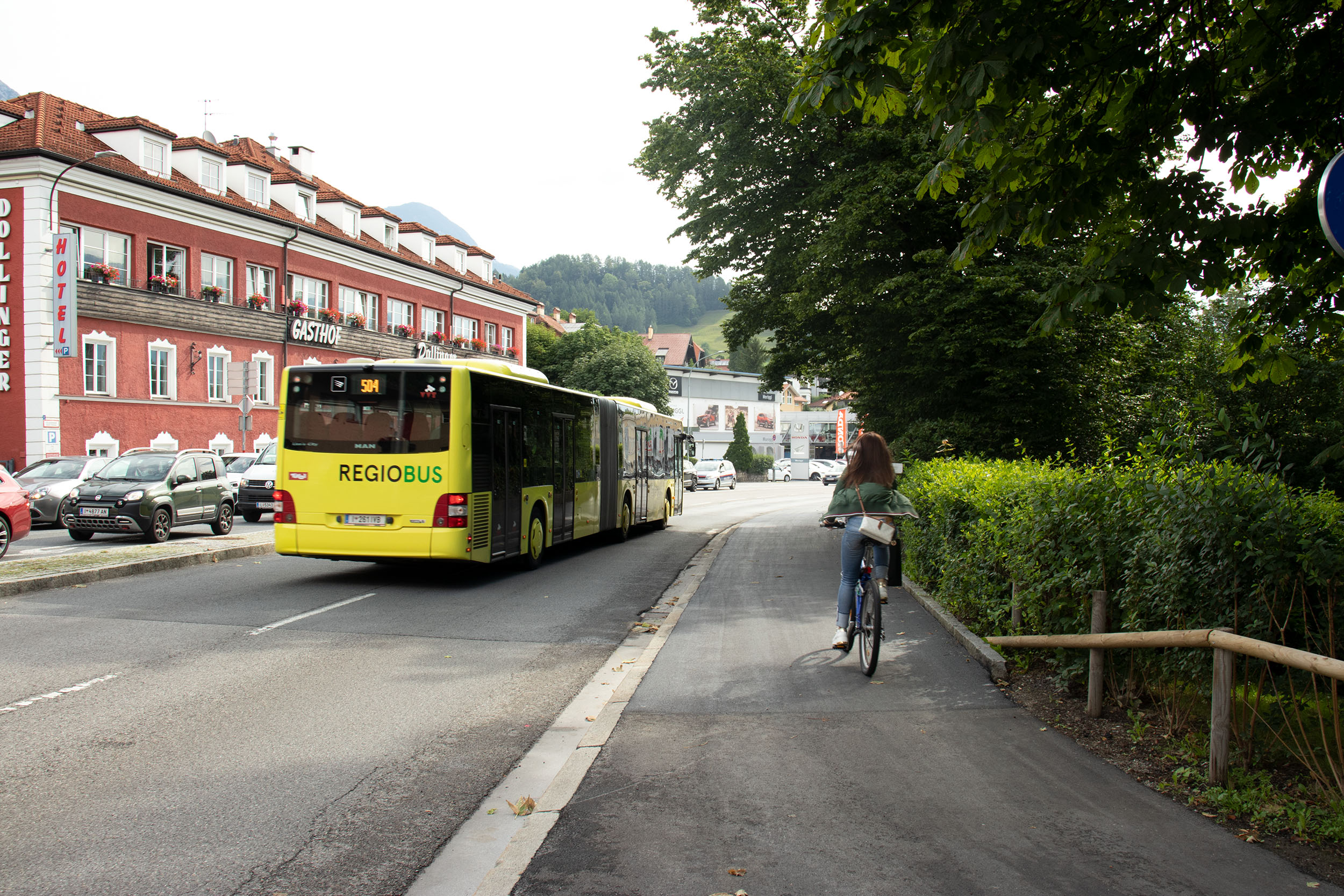Der viel frequentierte Fuß- und Radweg an der Hallerstraße wurde im Zuge der Sanierungen attraktiviert.