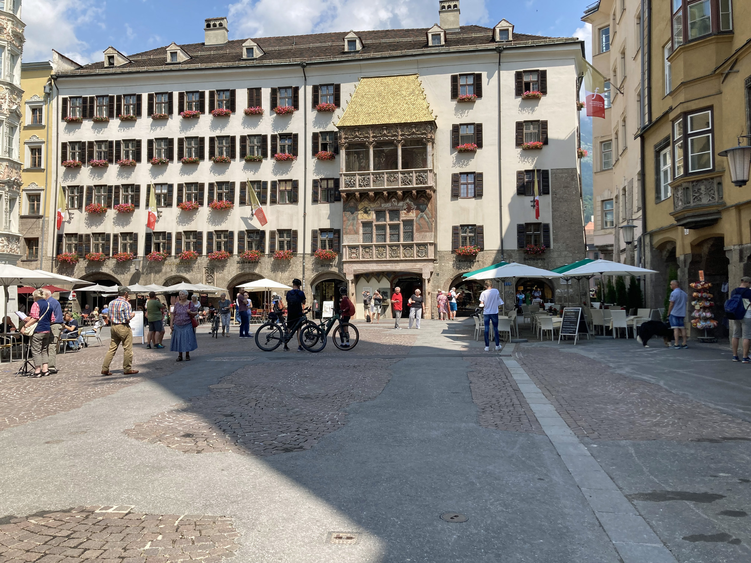 Nach den umfassenden Arbeiten an den alten Leitungen in der Innsbrucker Altstadt, wird heuer die Oberflächengestaltung in Angriff genommen.