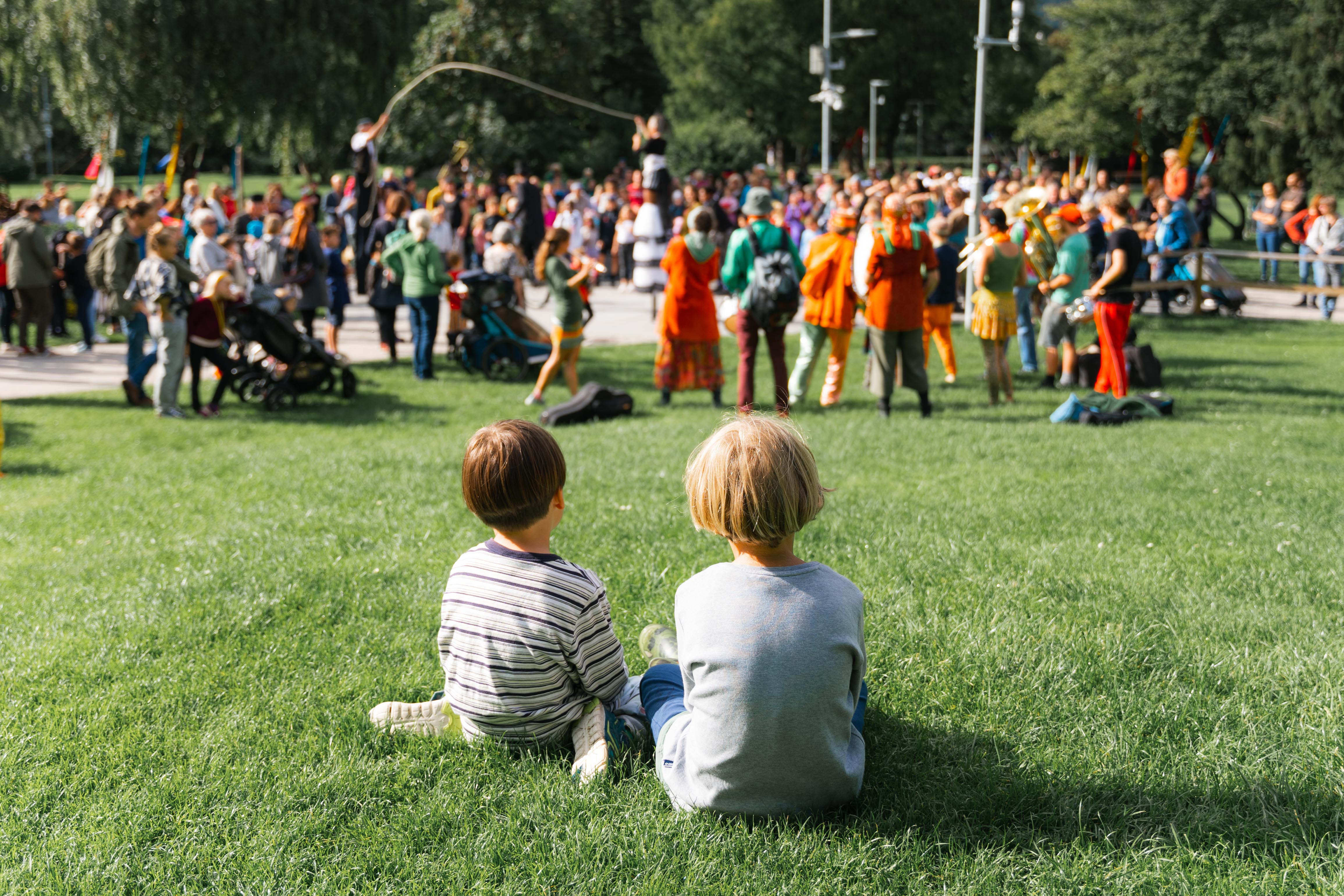 Die Stadtteiltour lädt diese Woche bei ihrem Stopp in der Höttinger Au zum Mitmachen und Mitfeiern ein.