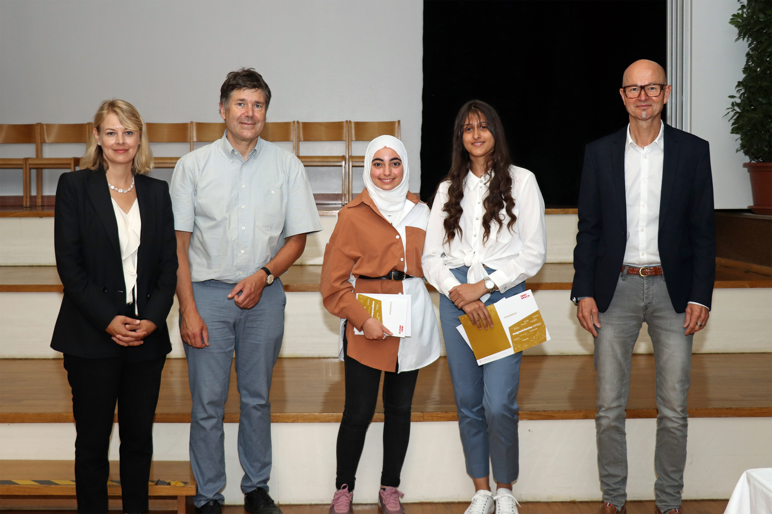 Die SchülerInnen der Mittelschule Hötting.