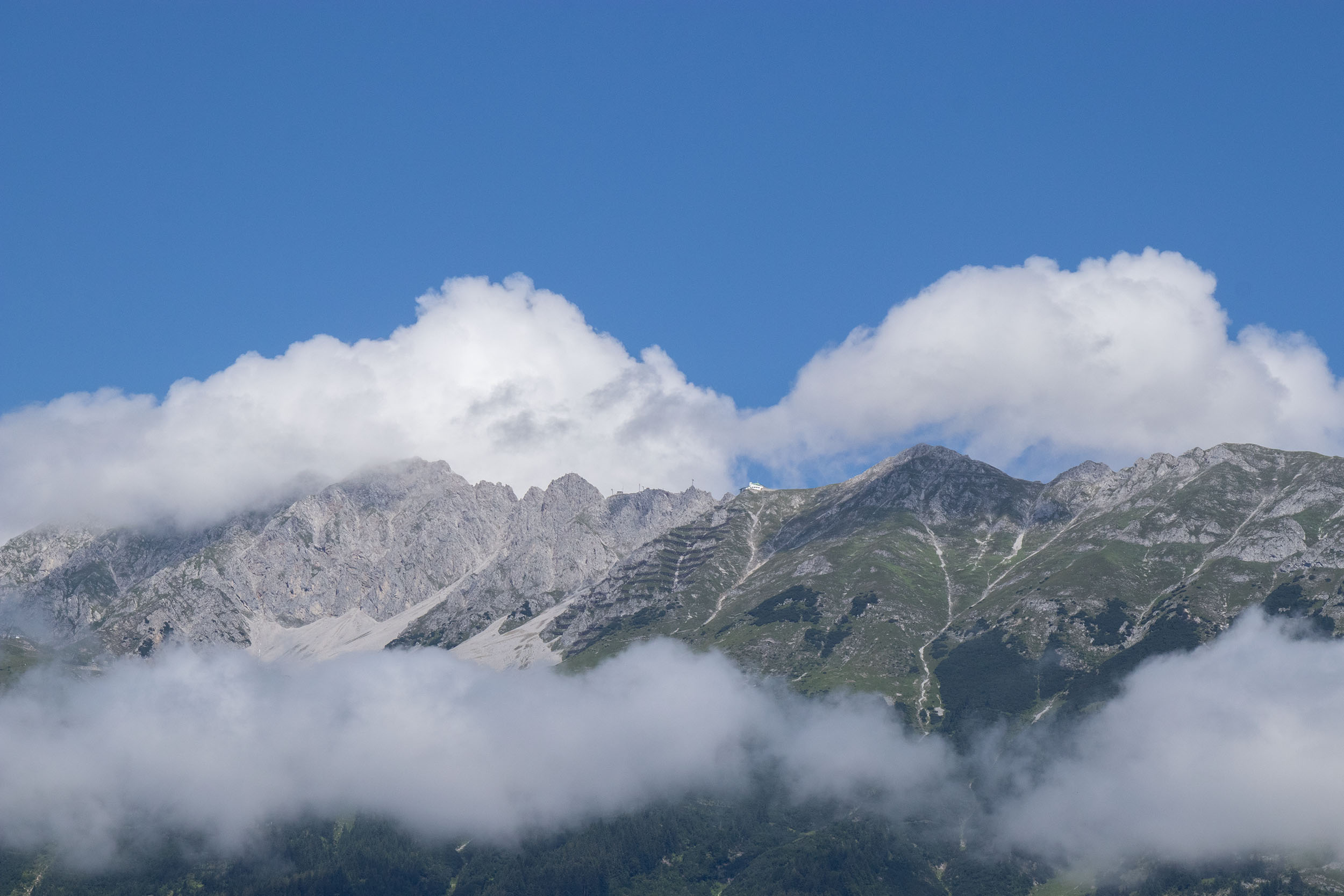 Besonders der Alpenraum ist vom Klimawandel betroffen. Die Stadt Innsbruck hat eine Stadtklima-Analyse in Auftrag gegeben.