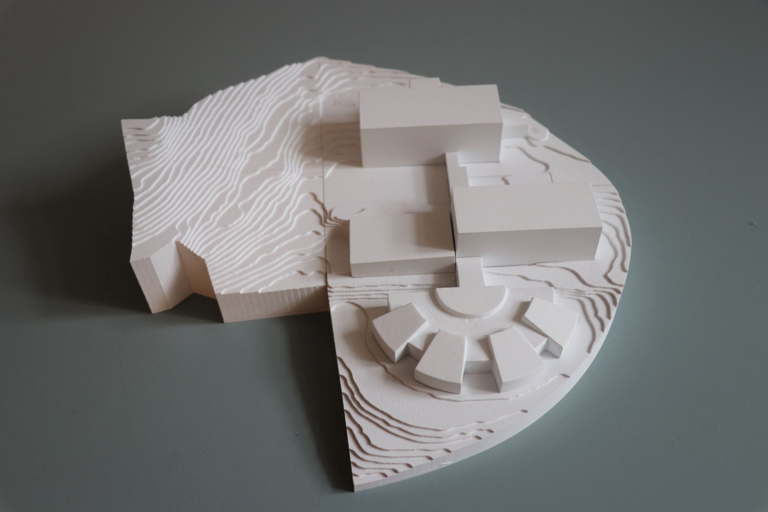 Das aktuell bestehende Gebäude. (Modell)