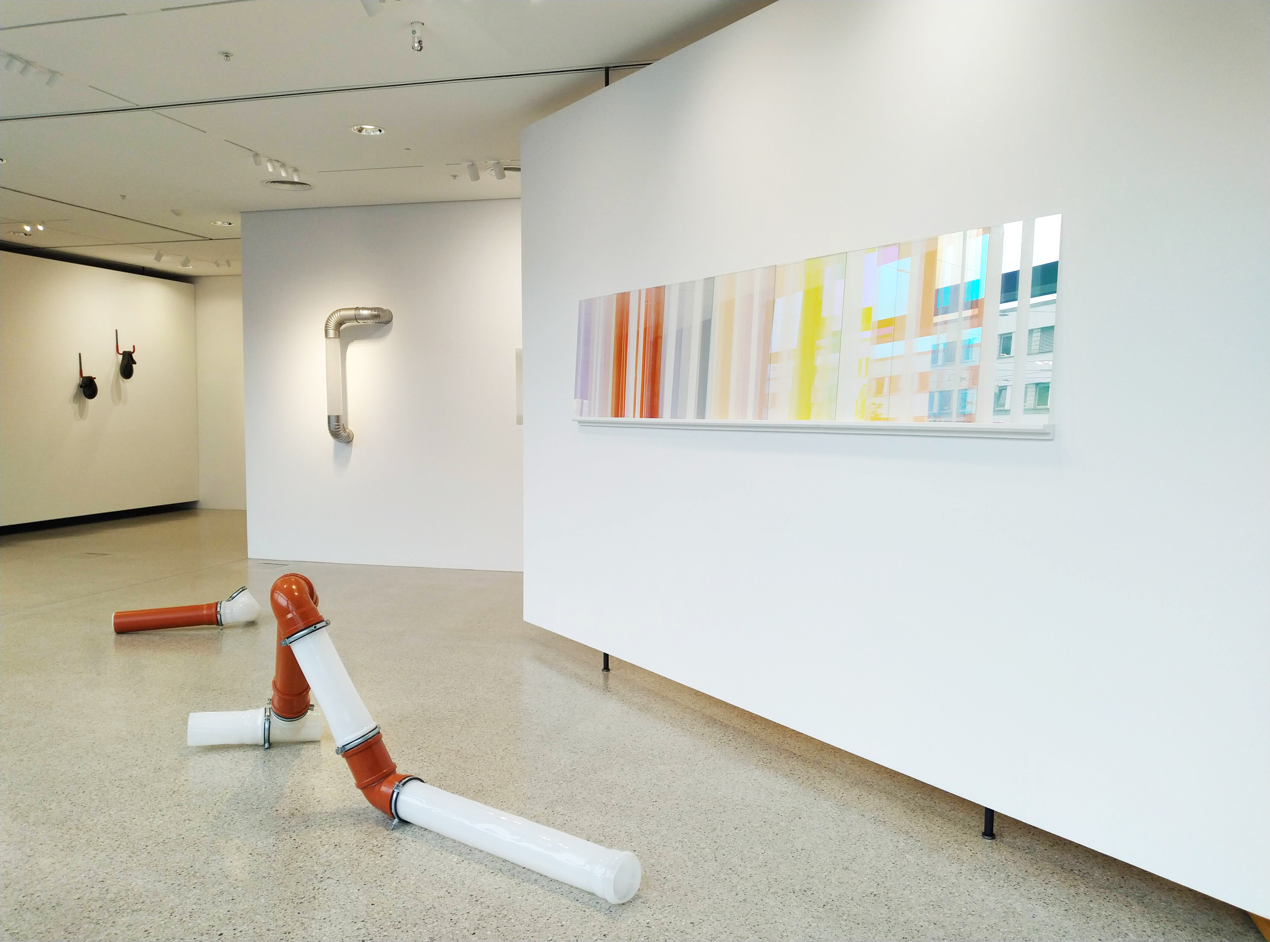 Verena Schatz' Ausstellung "Mezzanine" war im September und Oktober in der Galerie Plattform 6020 zu sehen und wurde mit dem "Würlingerpreis 2022" ausgezeichnet.