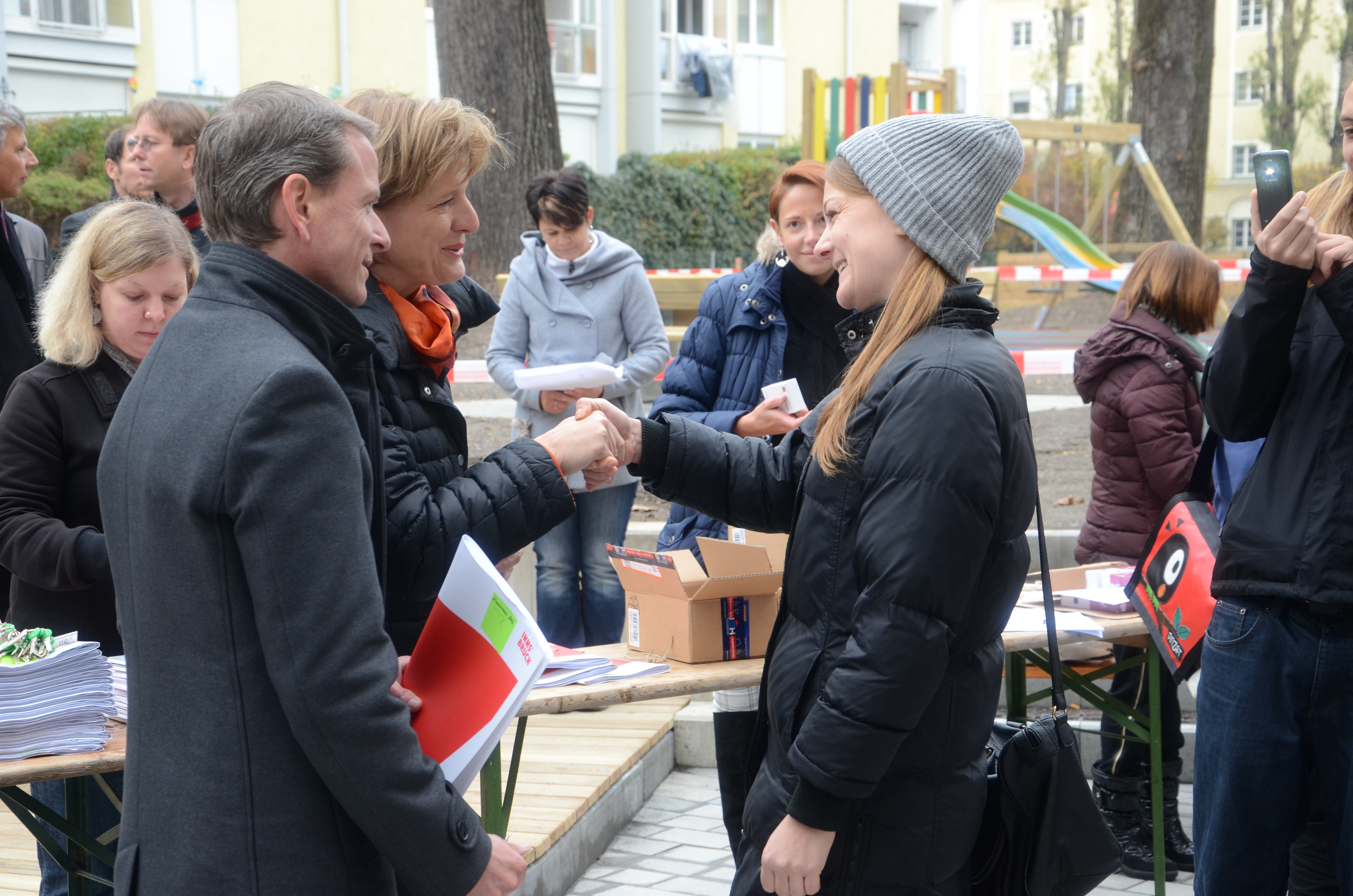 Schlüsselübergabe der neuen Wohnanlage in der Sebastian-Scheel-Straße