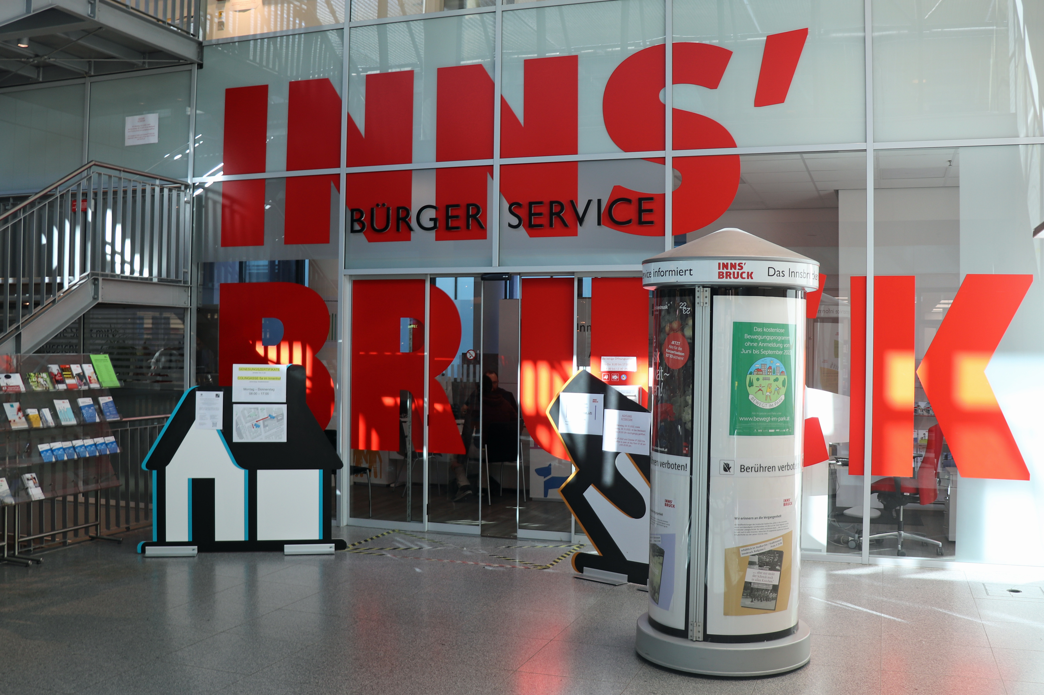 Das Bürgerservice steht mit Rat und Tat zur Seite.