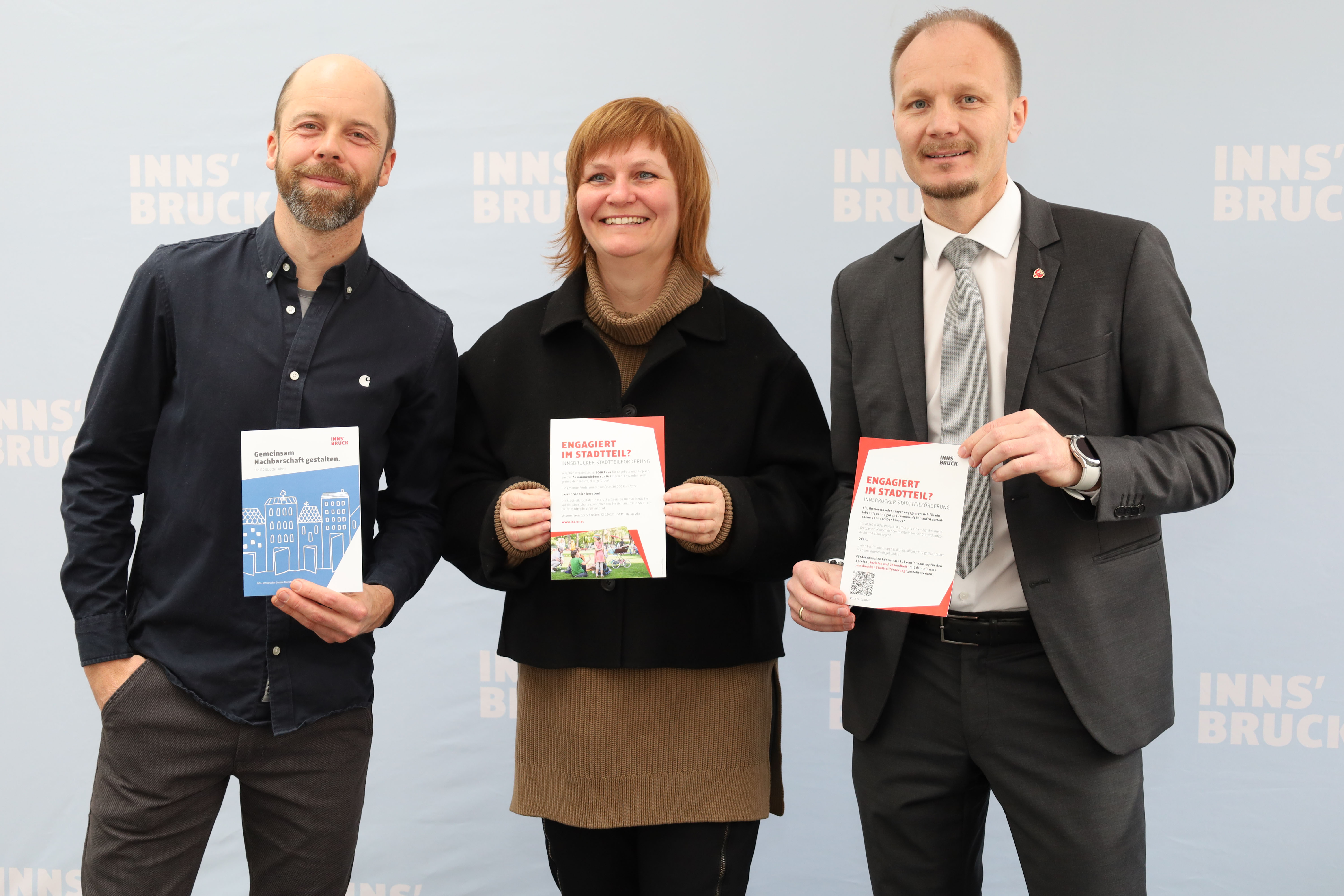 Der Bereichsleiter der ISD Stadtteilarbeit, Paul Klumpner, Vizebürgermeister Johannes Anzengruber und Gemeinderätin Renate Krammer-Stark stellten gemeinsam die neue Innsbrucker Stadtteilförderung vor.
