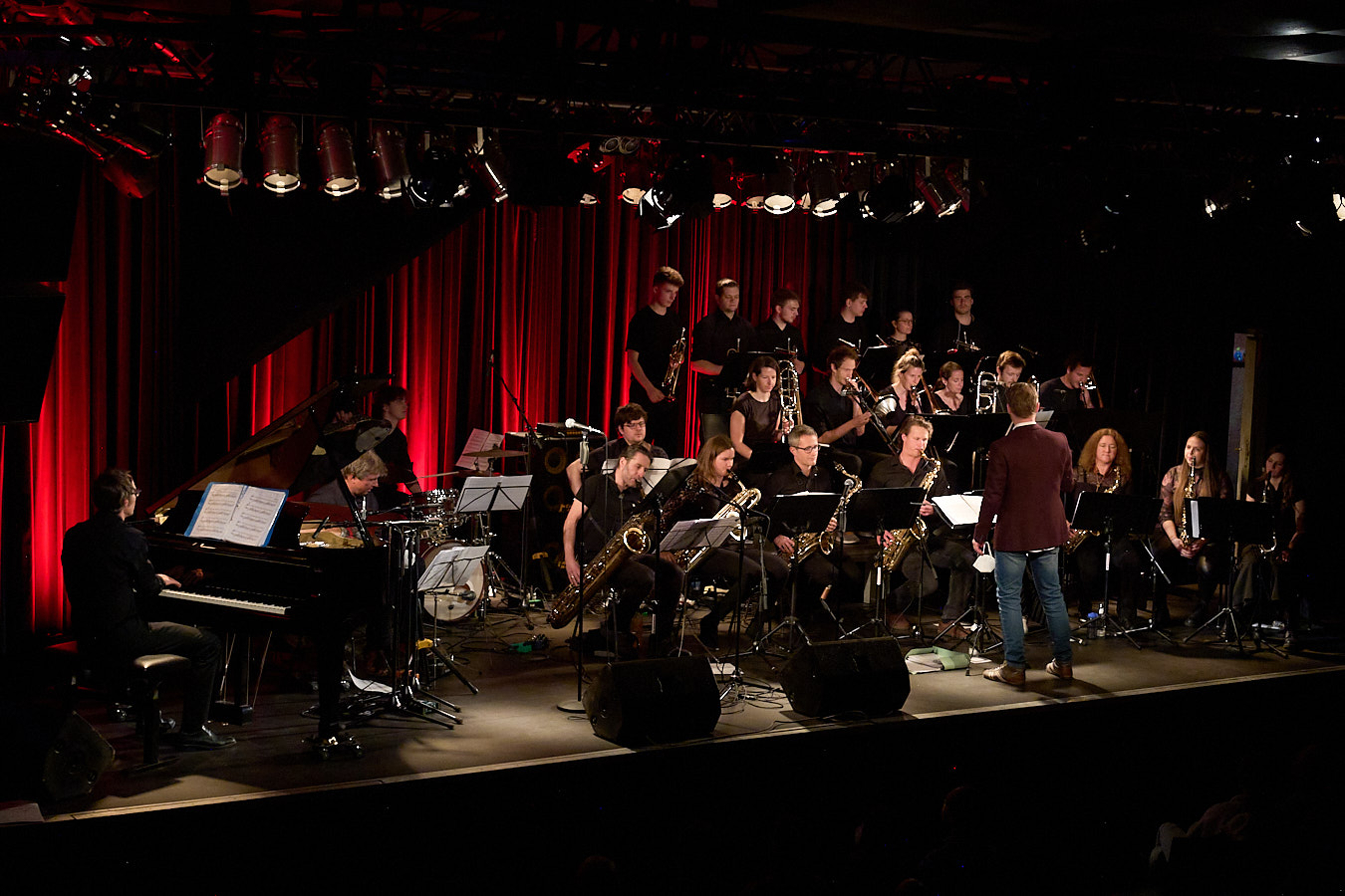 Die Inn Seit’n Big Band der städtischen Musikschule ist am 28. März live im Treibhaus-Keller zu hören.