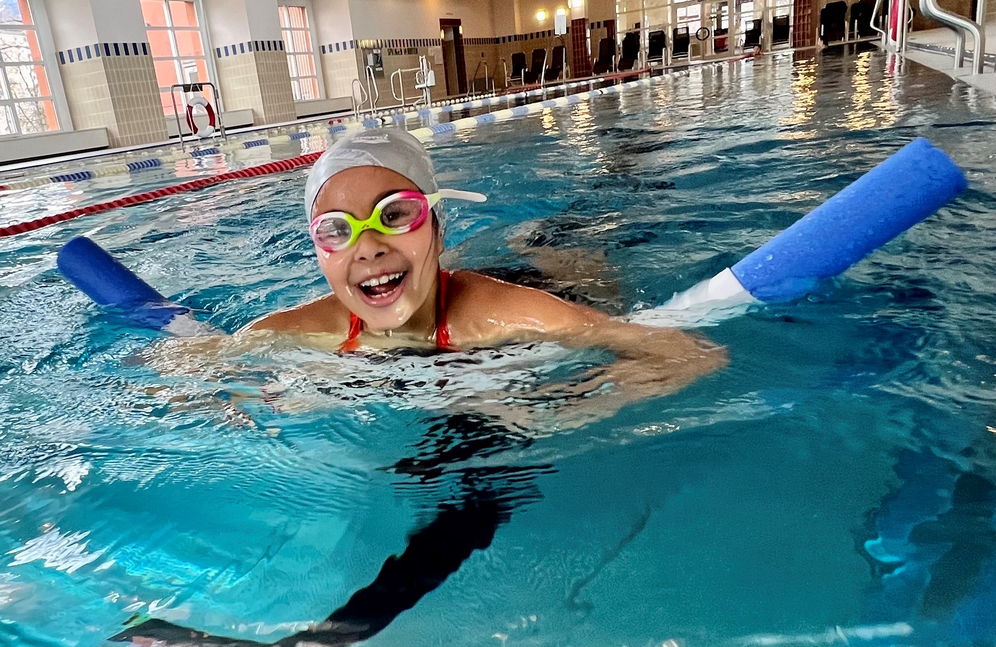 Die Stadt unterstützt Anfänger-Schwimmkurse für Kinder und Jugendliche von drei bis 18 Jahren.