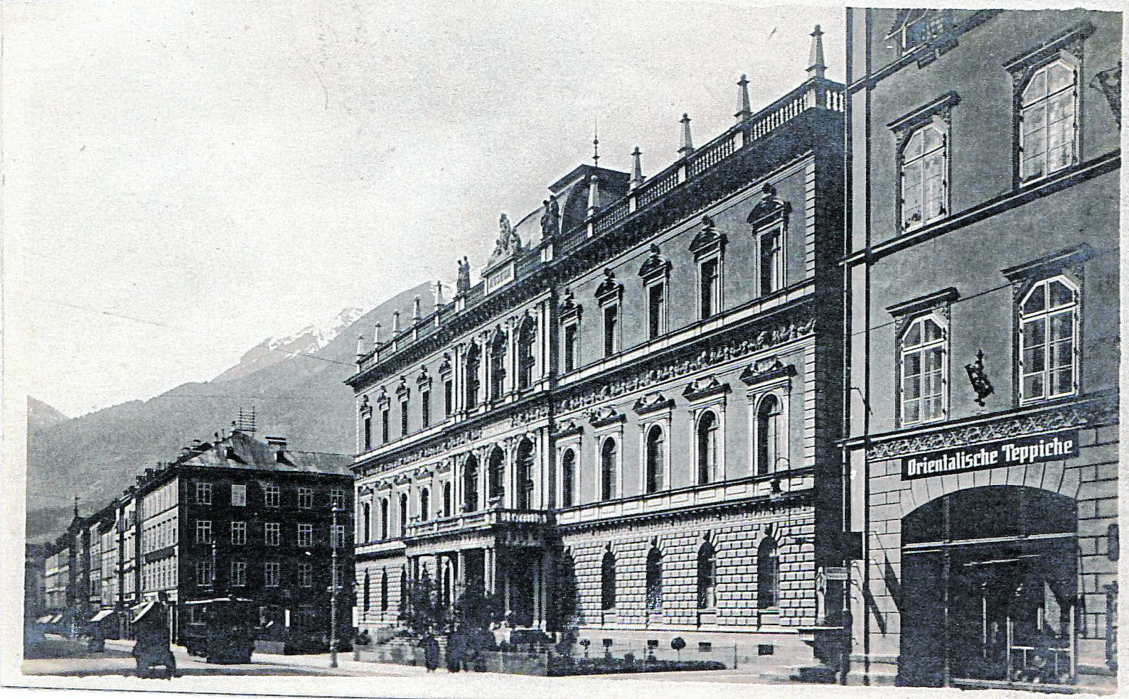 Blick auf das Tiroler Landesmuseum Ferdinandeum, zwischen 1915–1930