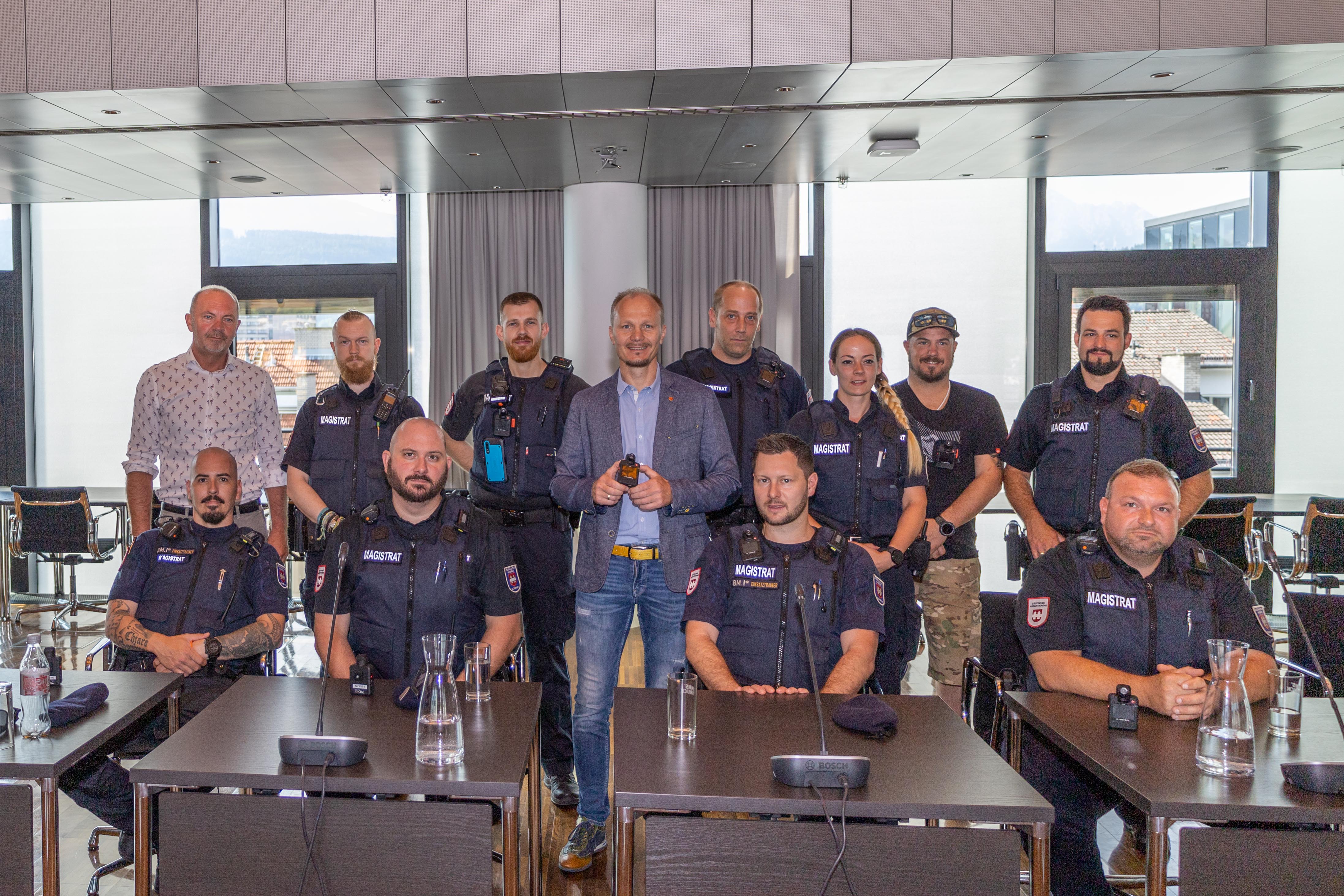 Die MÜG-MitarbeiterInnen verwenden Bodycams bei heiklen Einsätzen. Unmittelbar davor müssen sie die Aufzeichnung ankündigen.