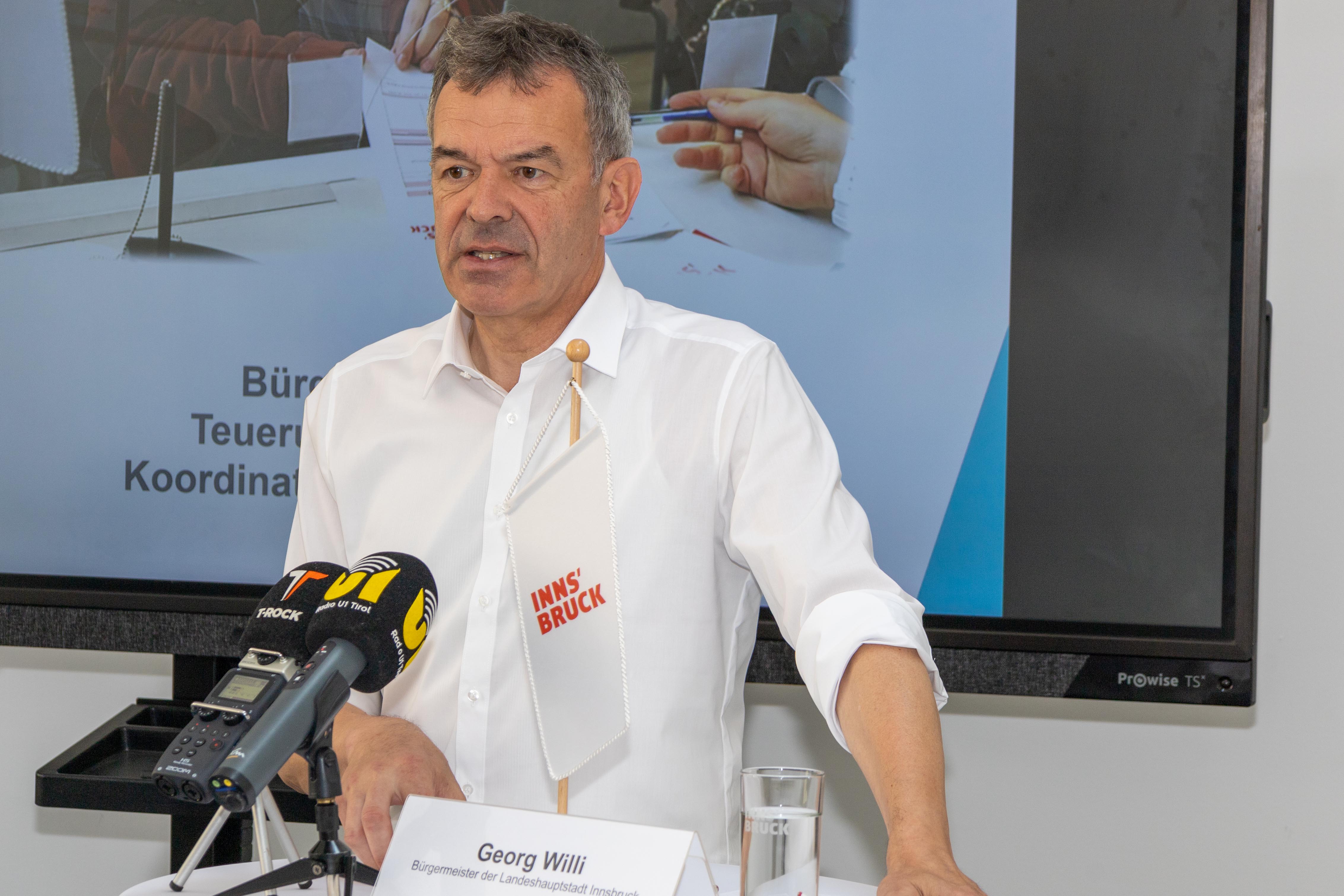 Bürgermeister Willi betont die gute Vernetzung der Beratungsstelle mit anderen Organisationen.