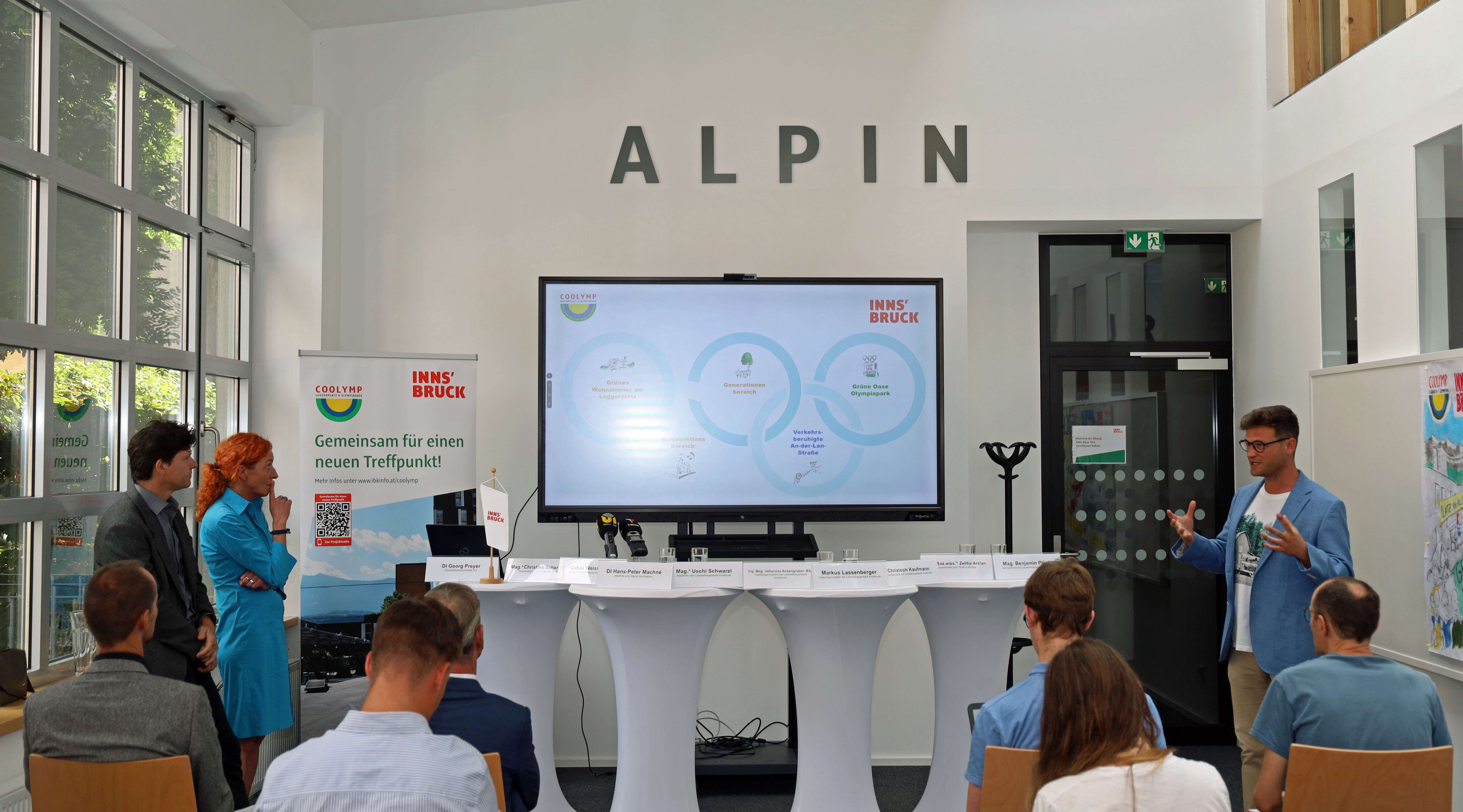 Geschäftsstellenleiter Lukas Weiss (r.): „Die Beteiligung war das Herzstück von COOLYMP“