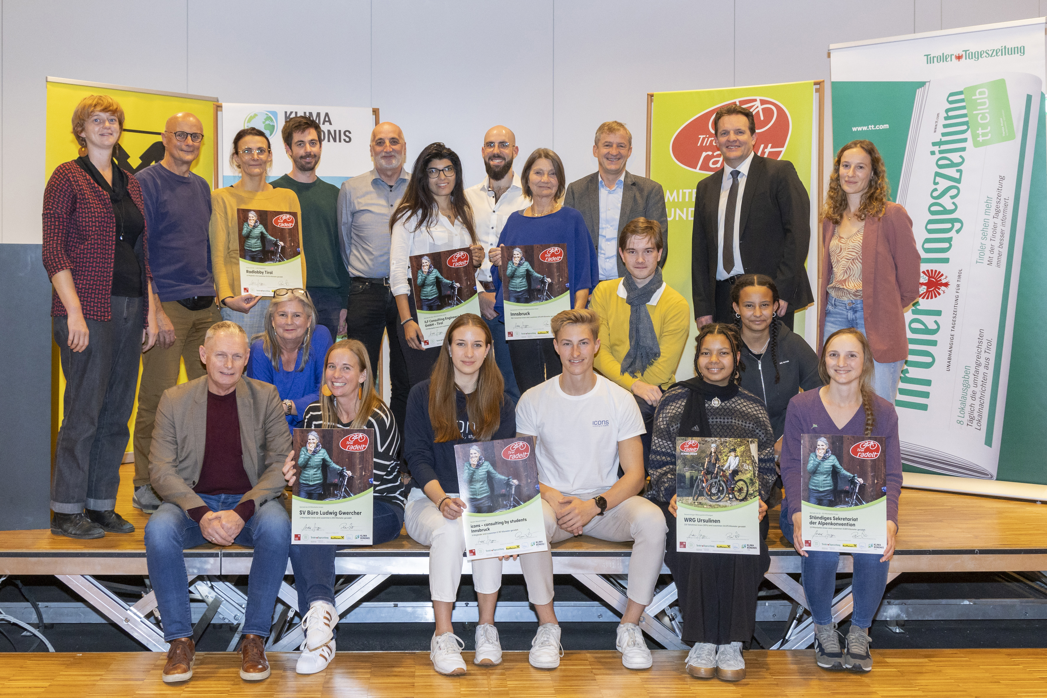 In Tirol werden 14 % aller Alltagswege mit dem Fahrrad zurückgelegt. Dieses Jahr sind 7.214 TirolerInnen für die Aktion Tirol radelt in die Pedale getreten. Die Stadt Innsbruck sowie weitere Innsbrucker Betriebe, Bildungseinrichtungen und Vereine holten sich in diesem Jahr mehrere Erstplatzierungen.