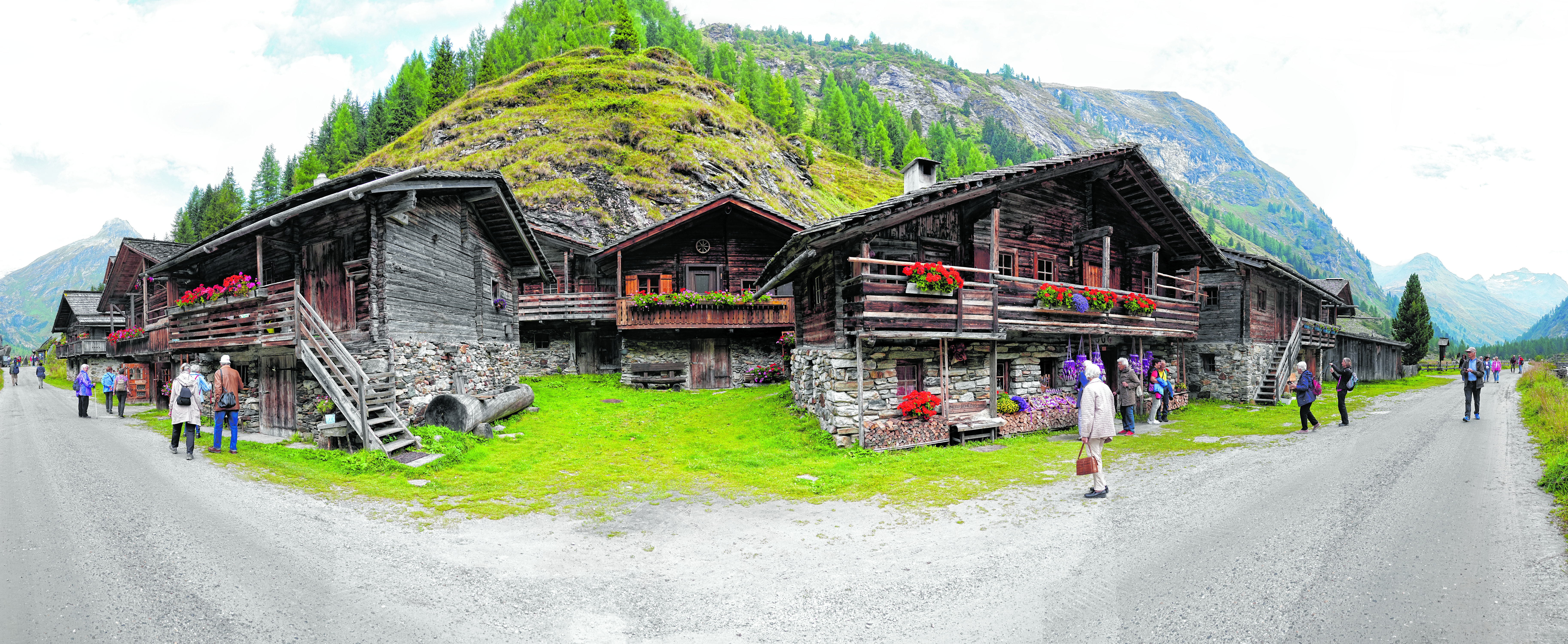 Ein besonderer Tagesausflug führte die rüstigen InnsbruckerInnen nach Osttirol, ins bekannte Innergschlöß.