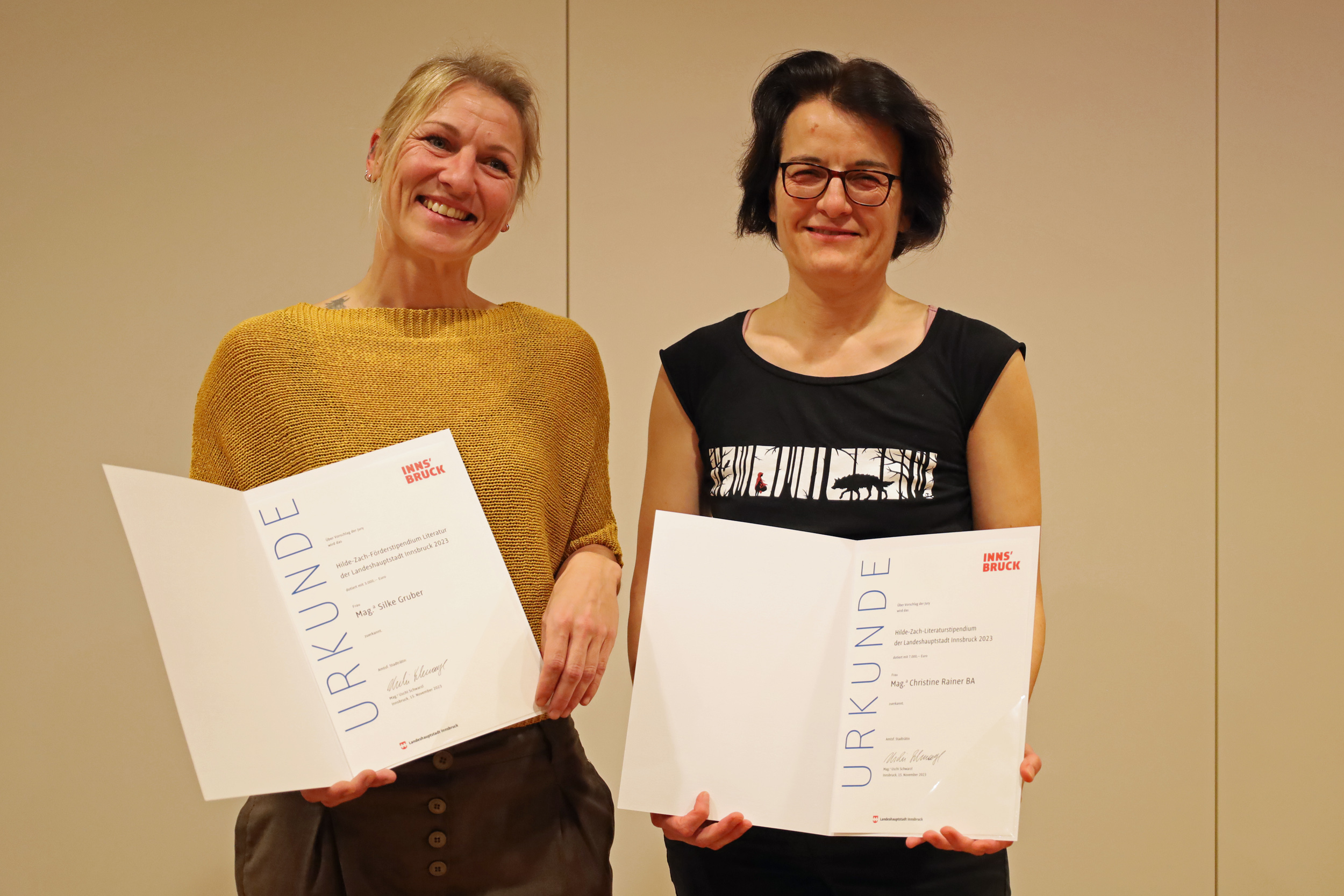 Die Preisträgerinnen Silke Gruber und Christine Rainer.