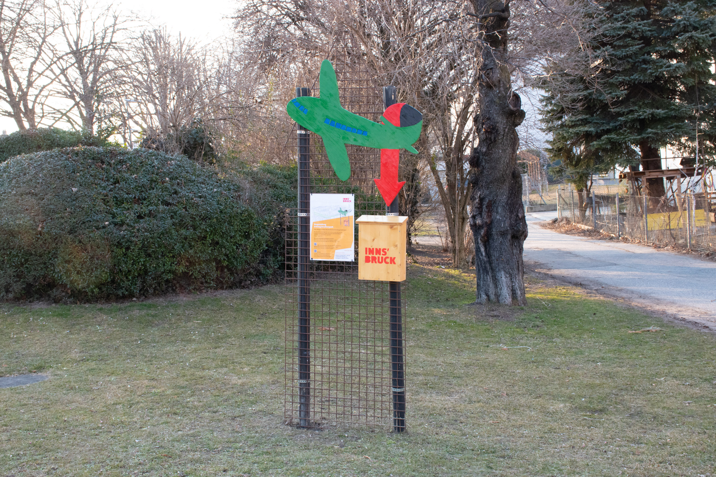 „Flieger drüber – Natur drunter“: Auch im Ursulinenpark in der Höttinger Au wurde die Bevölkerung - besonders Kinder und AnwohnerInnen - mit einbezogen.