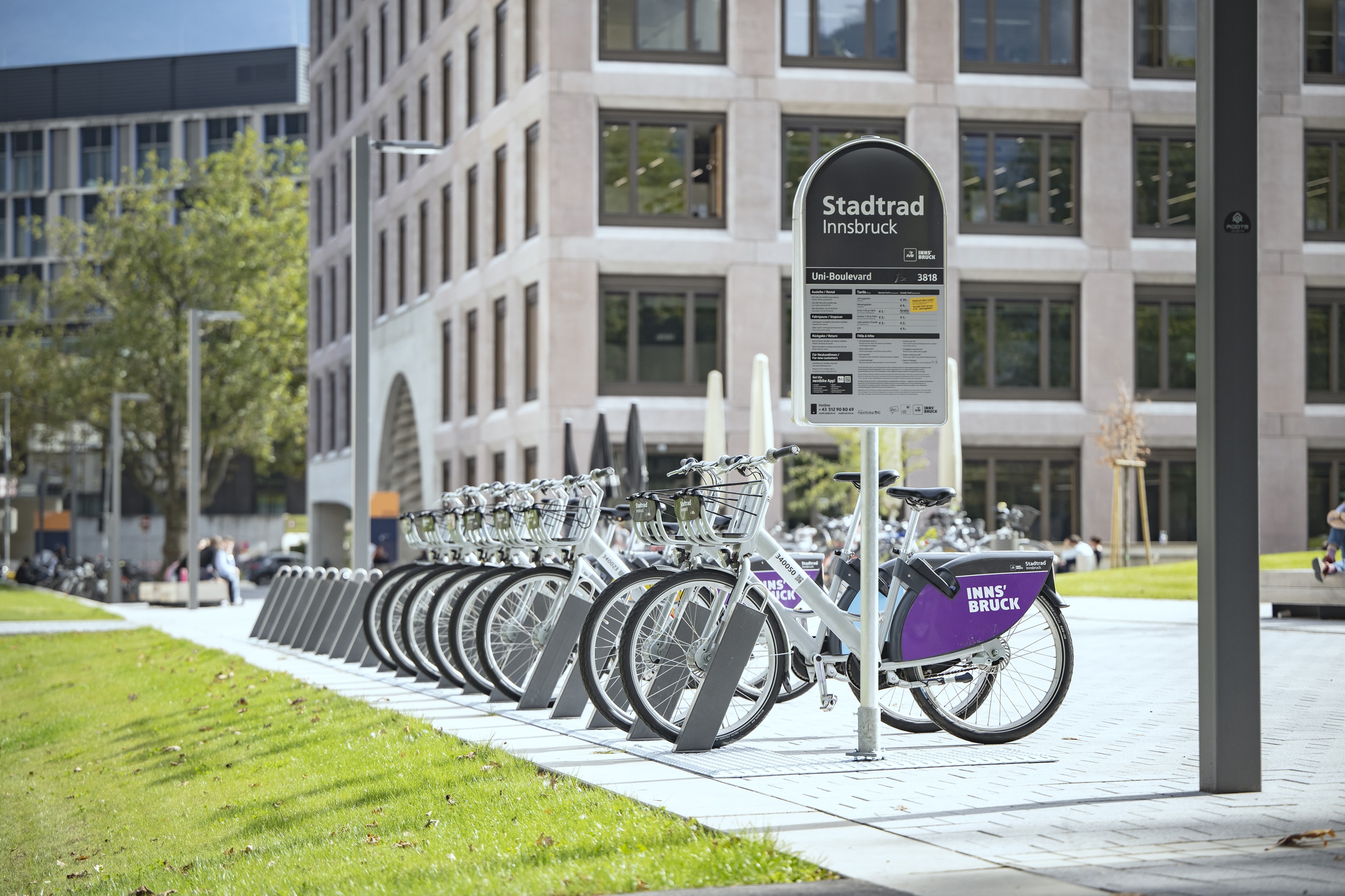 Neuer Leihrad-Standort beim Ágnes-Hel­ler-Haus.
