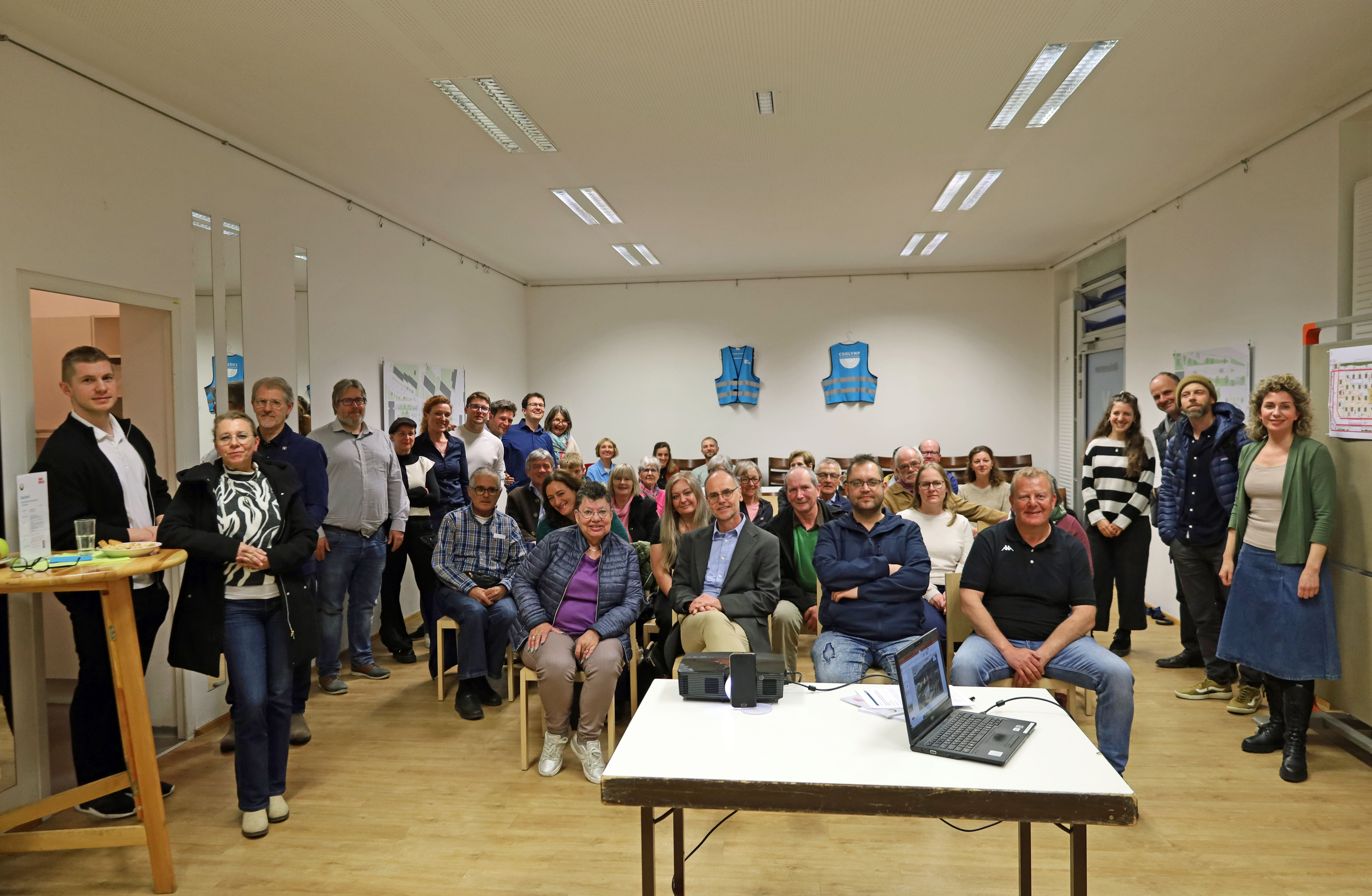 Das COOLYMP-Team informiert die Bevölkerung auf mehreren Veranstaltungen im Zuge des Baustarts und darüber hinaus.