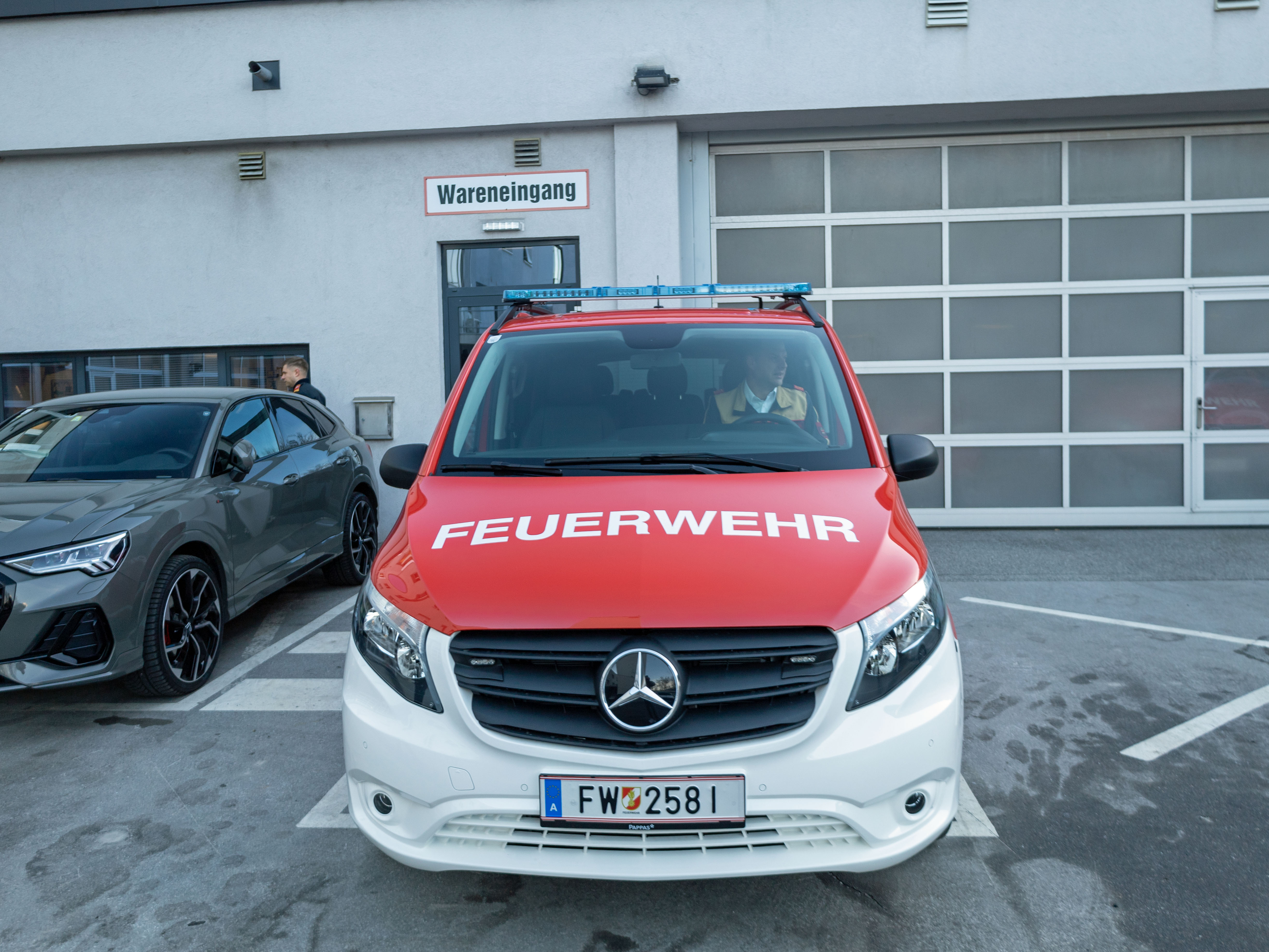 Mit Allradantrieb und moderner Technik ist das neue Einsatzfahrzeug bestens ausgestattet.