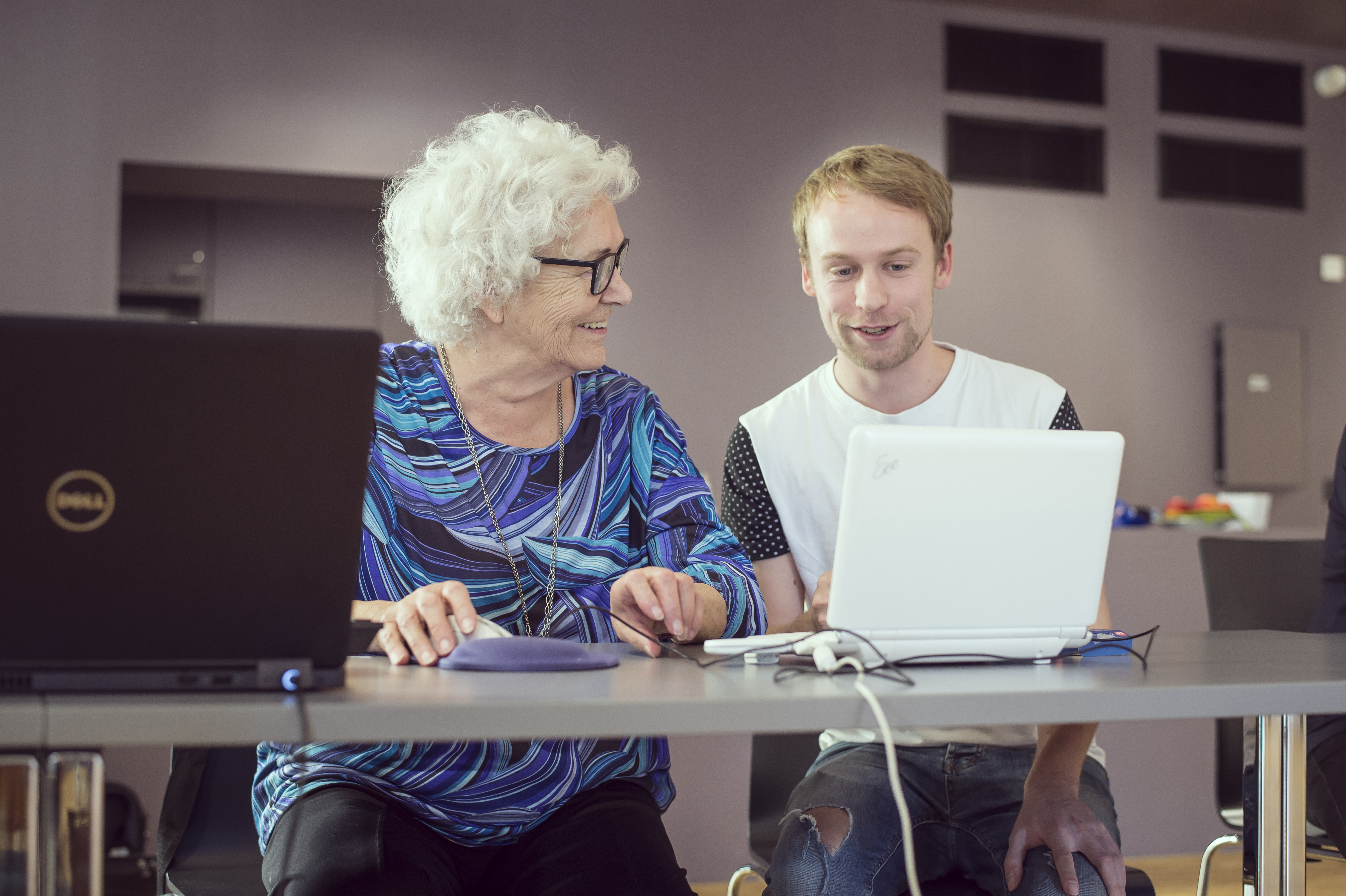 Füreinander da sein, voneinander lernen. Die Möglichkeiten zum ehrenamtlichen Engagement bei der ISD sind vielfältig – und für alle Seiten bereichernd.