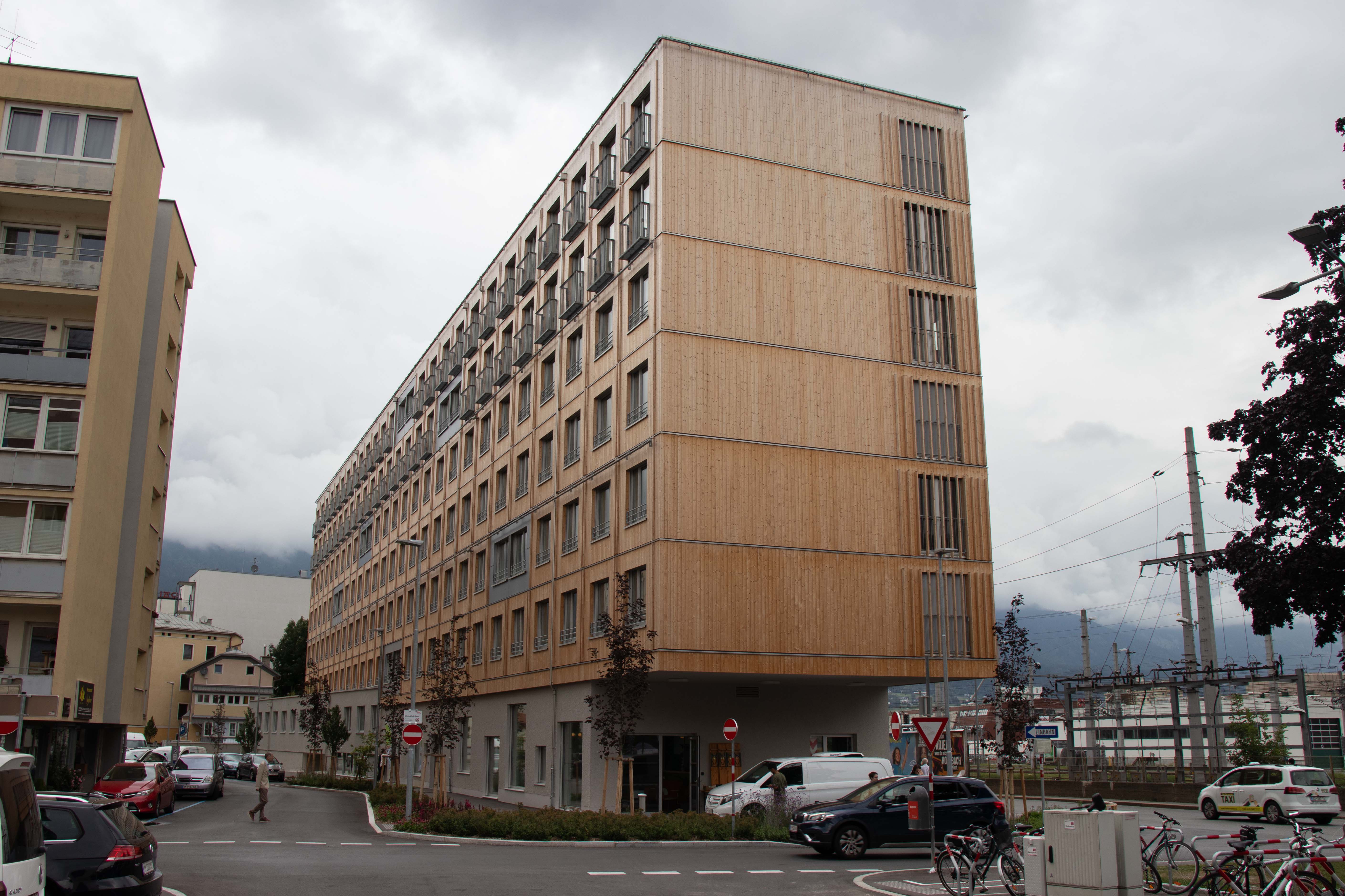 Das neue OeAD-Gebäude in Wilten besticht durch die ökologische Holz-Beton-Hybridbauweise.