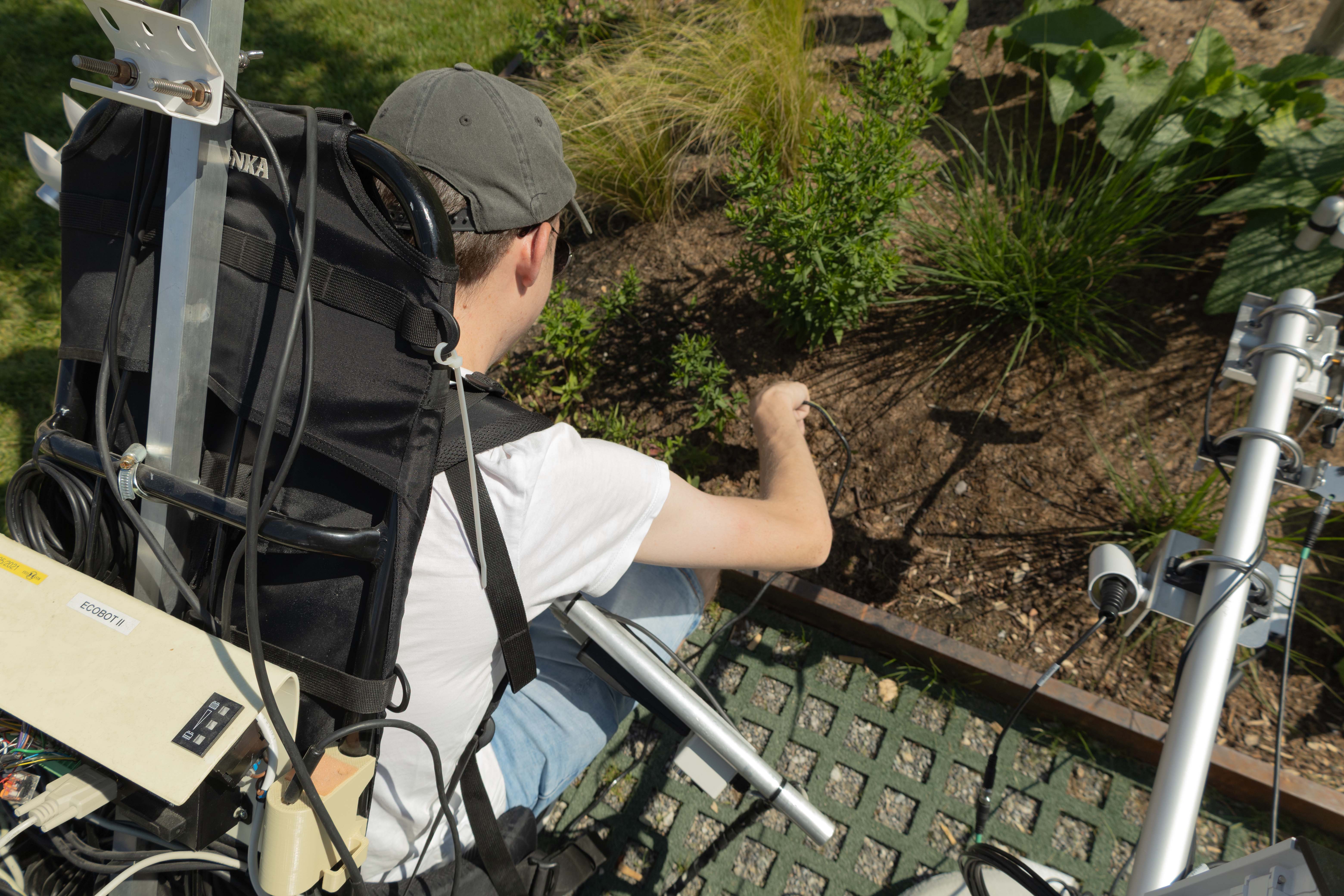 Die Effekte der Umgestaltungsmaßnahmen werden laufend wissenschaftlich erforscht, unter anderem vom Team des Arbeitsbereiches Umwelttechnik (LFU Innsbruck).