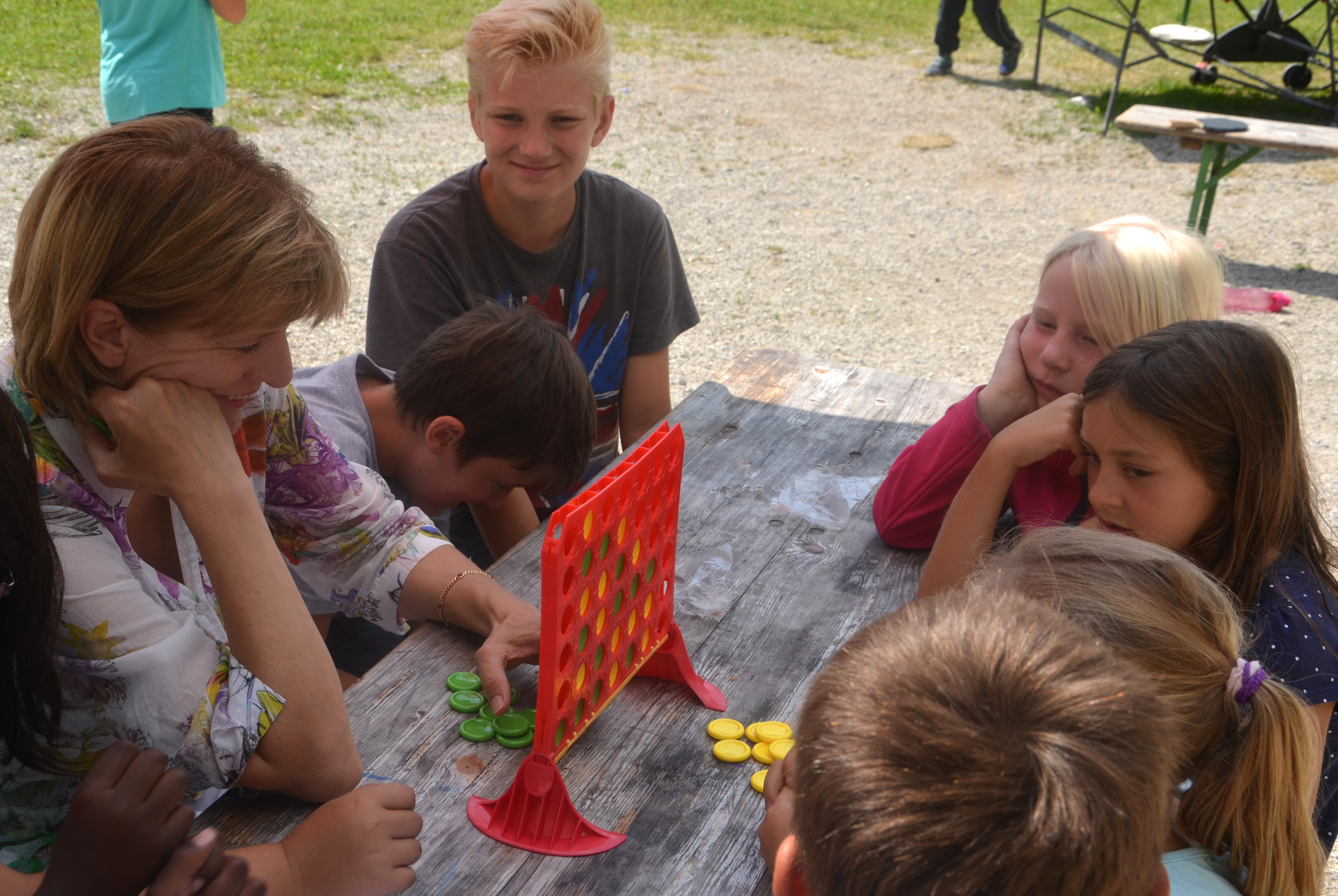 Bei den 4-Gewinnt-Duellen rauchten die Köpfe.