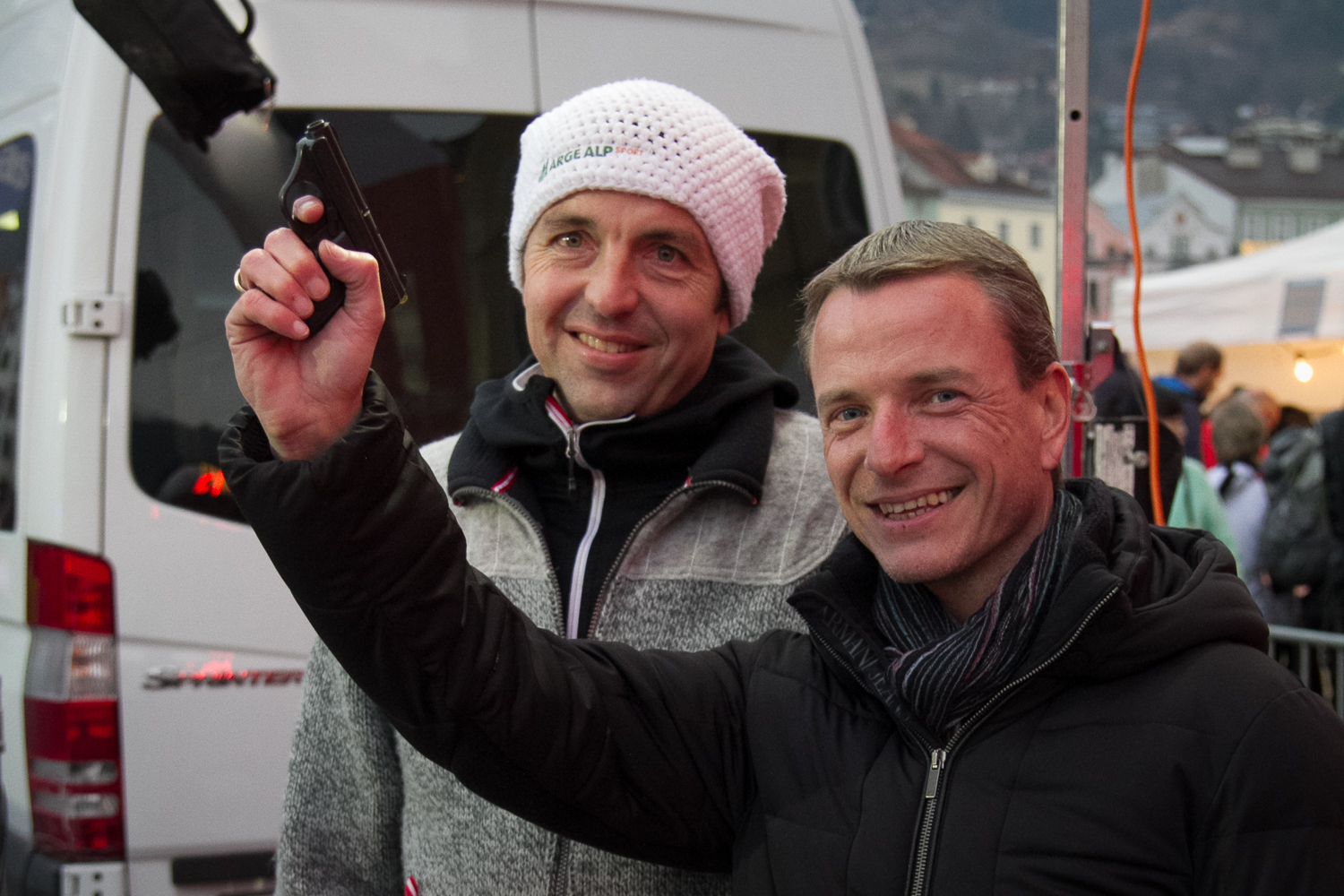 Der Silvesterlauf 2015 konnte einen Teilnehmerrekord von knapp 1.500 LäuferInnen verzeichnen. Vizebürgermeister Christoph Kaufmann gratulierte den SiegerInnen und war begeistert von der tollen Stimmung.