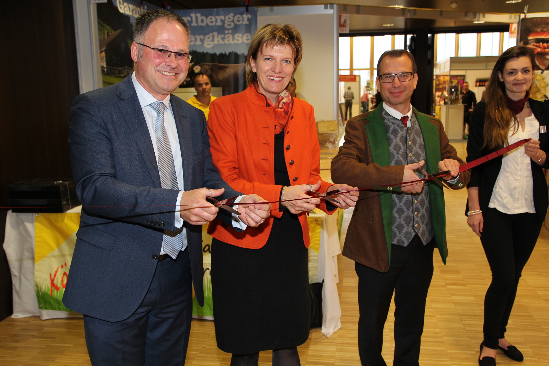 Von 26. bis 28. Februar fand in der Tiroler Landeshauptstadt die 16. Weinmesse statt. Bürgermeisterin Christine Oppitz-Plörer eröffnete die Veranstaltung in der Messe Innsbruck. Mit 145 Ausstellern konnte die Innsbrucker Weinmesse in diesem Jahr einen neuen BesucherInnenrekord verzeichnen.