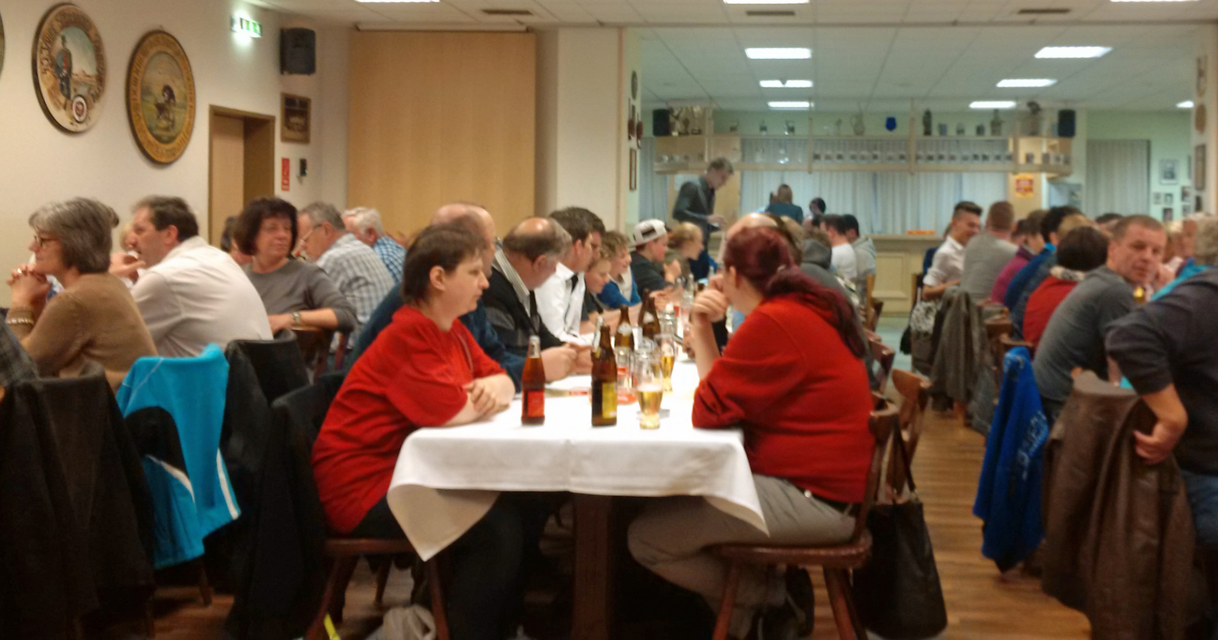 Vizebürgermeister Christoph Kaufmann besuchte die Jahreshauptversammlung der "Speckbacher Schützenkompanie Alter Schießstand". Er dankte Hauptmann Alexander Mitterer und seiner Kompanie für die zahlreichen Ausrückungen und für ihr soziales Engagement im Stadtteil Neu Arzl /Olympisches Dorf.