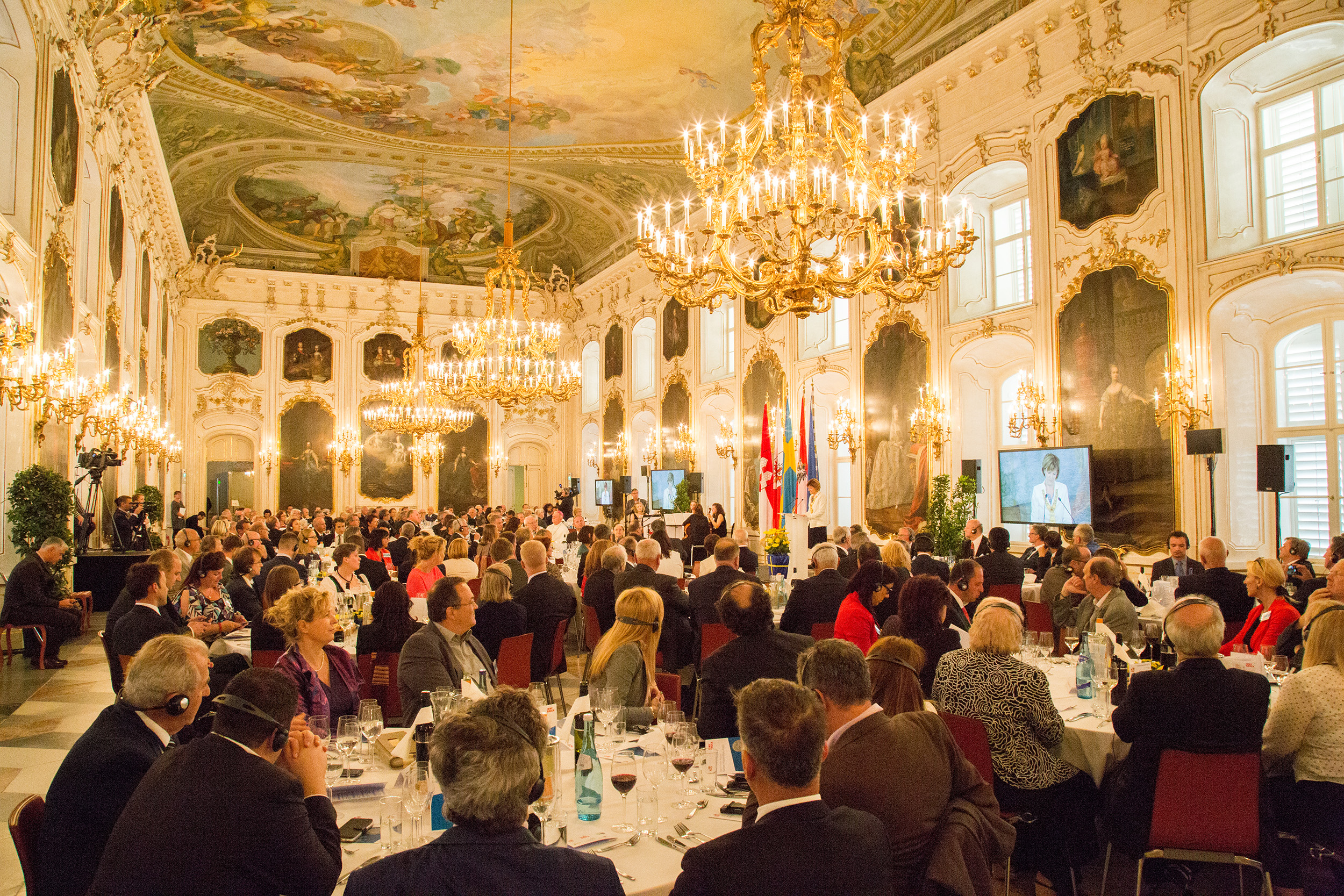 Die Feierliche Verleihung des Kaiser-Maximilian-Preises 2016 an Anders Knape im Riesensaal der Kaiserlichen Hofburg