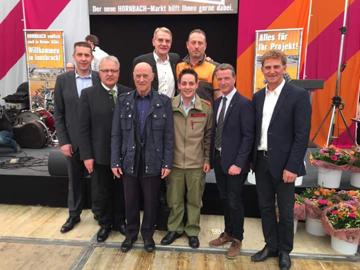 Vizebürgermeister Christoph Kaufmann eröffnete gemeinsam mit Wirtschaftskammerpräsident  Jürgen Bodenseer und Rums Bürgermeister Edgar Kopp den Hornbach Baumarkt in Neu Rum ‎.