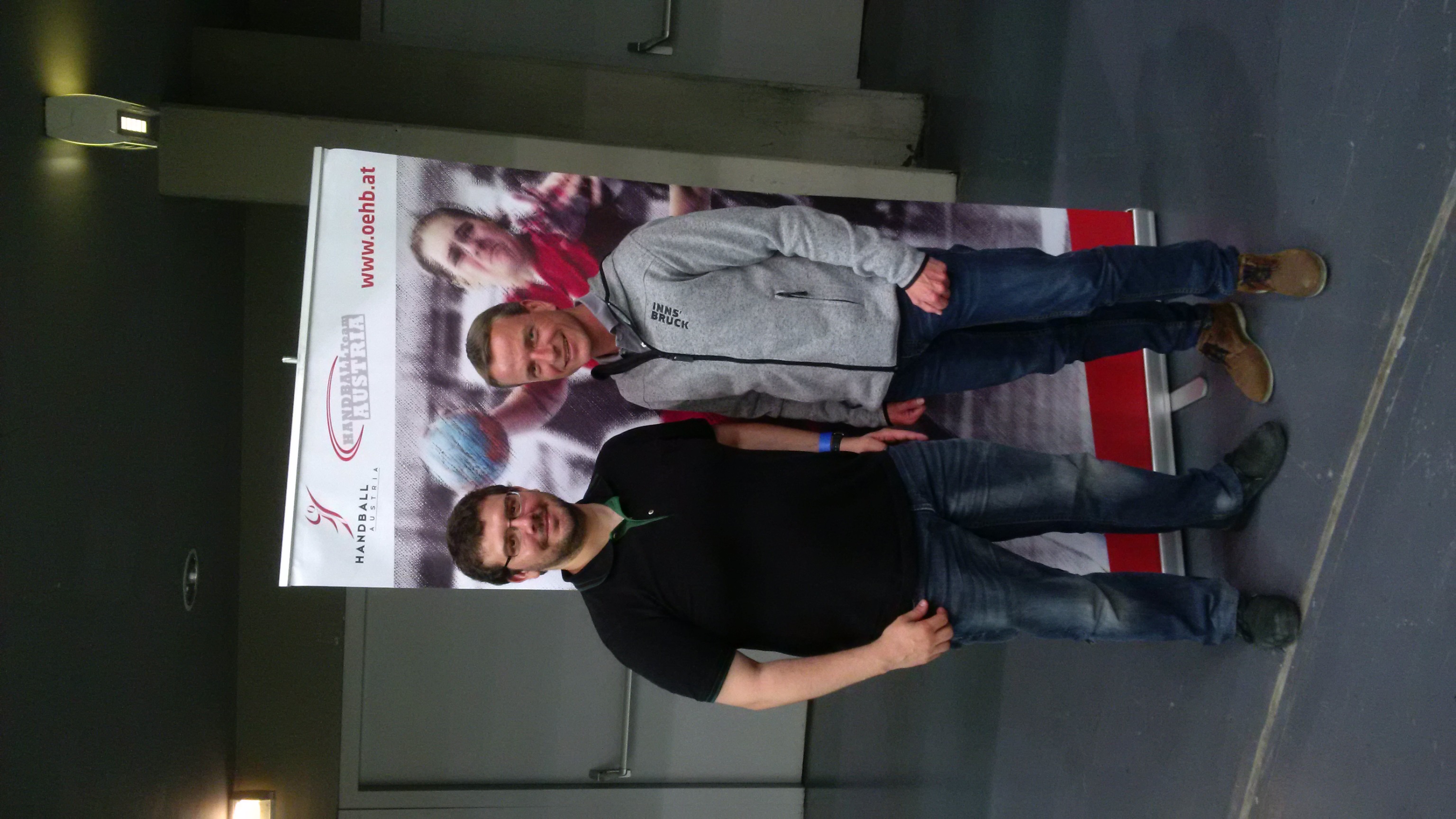 Vizebürgermeister und Sportreferent Christoph Kaufmann besuchte gemeinsam mit SVO-Präsident Mag. Andreas Seeböck das Damen Handball Länderspiel Österreich gegen Spanien. Vor ca. 1000 Fans verloren die Österreicherinnen mit 26:33.