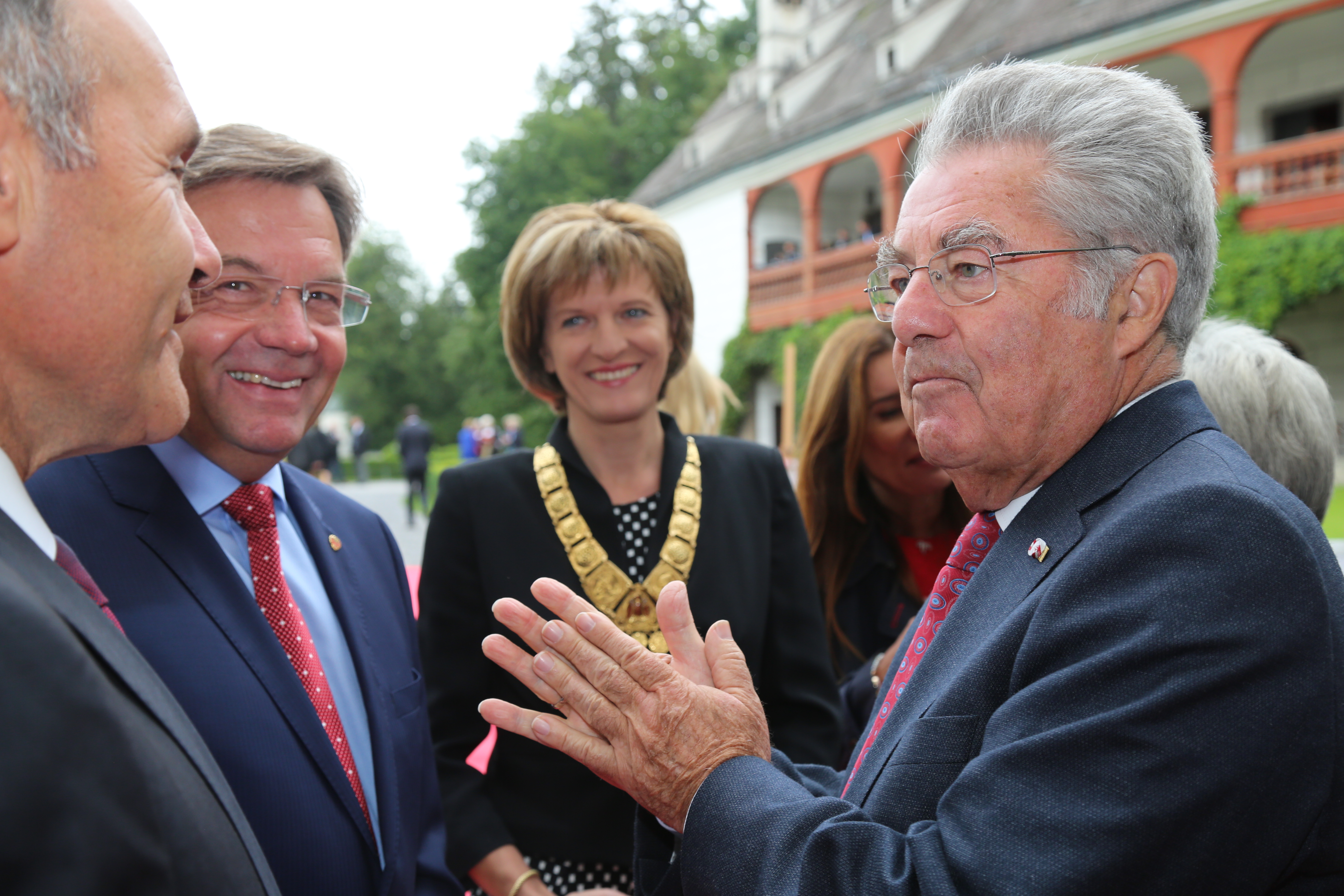 Am 12. August wurden die Innsbrucker Festwochen der Alten Musik feierlich eröffnet. Am Bild: Mag. Wolfgang Sobotka (Bundesminister für Inneres), Landeshauptmann Günther Platter, Bundespräsident a.D. Dr. Heinz Fischer mit Gattin Margit, Alessandro De Marchi (Künstlerischer Leiter der Innsbrucker Festwochen), Innsbrucks Bürgermeisterin Mag.a Christine Oppitz-Plörer.